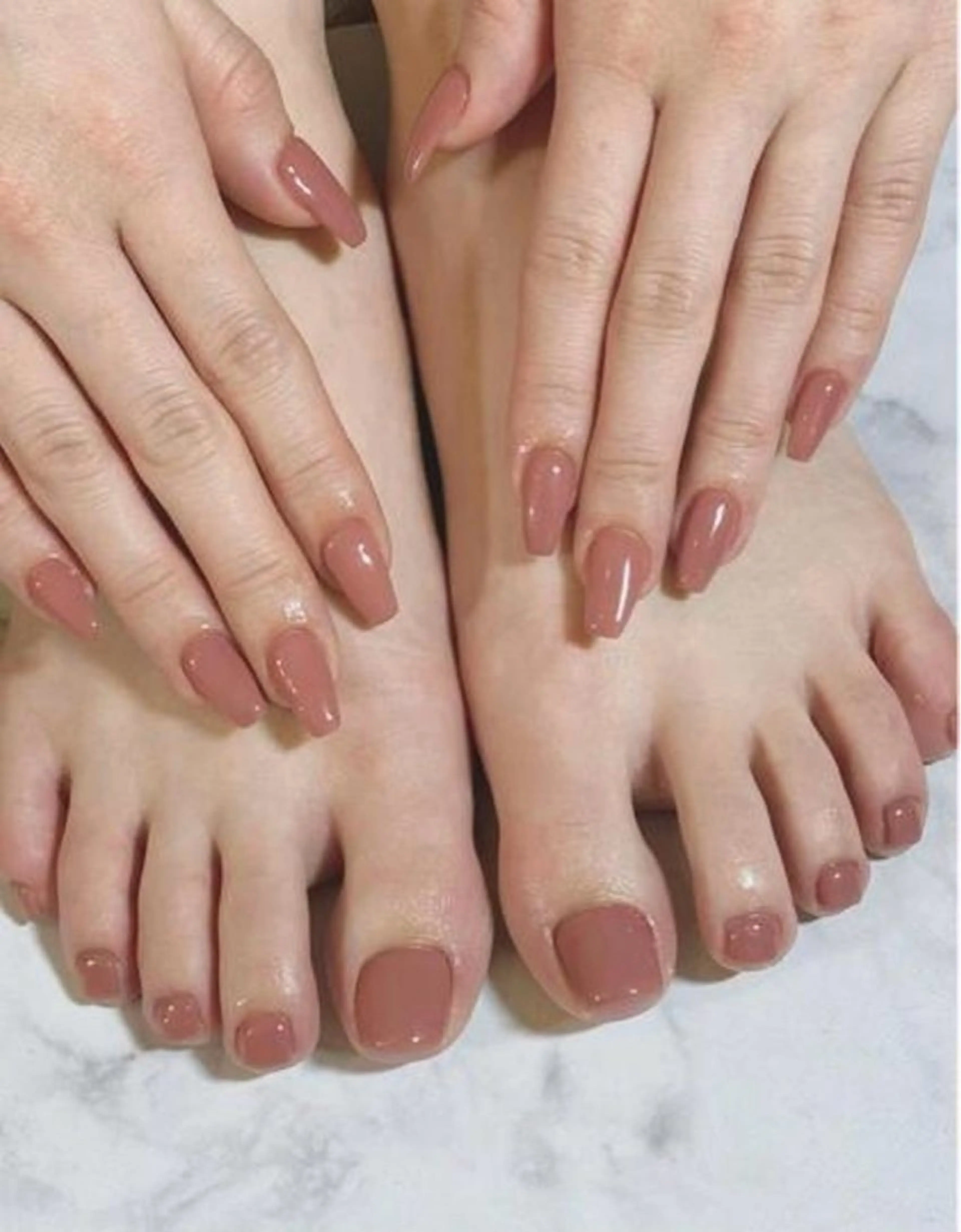 ハンド & フットワンカーラ( ジェルオフ無料 )の写真