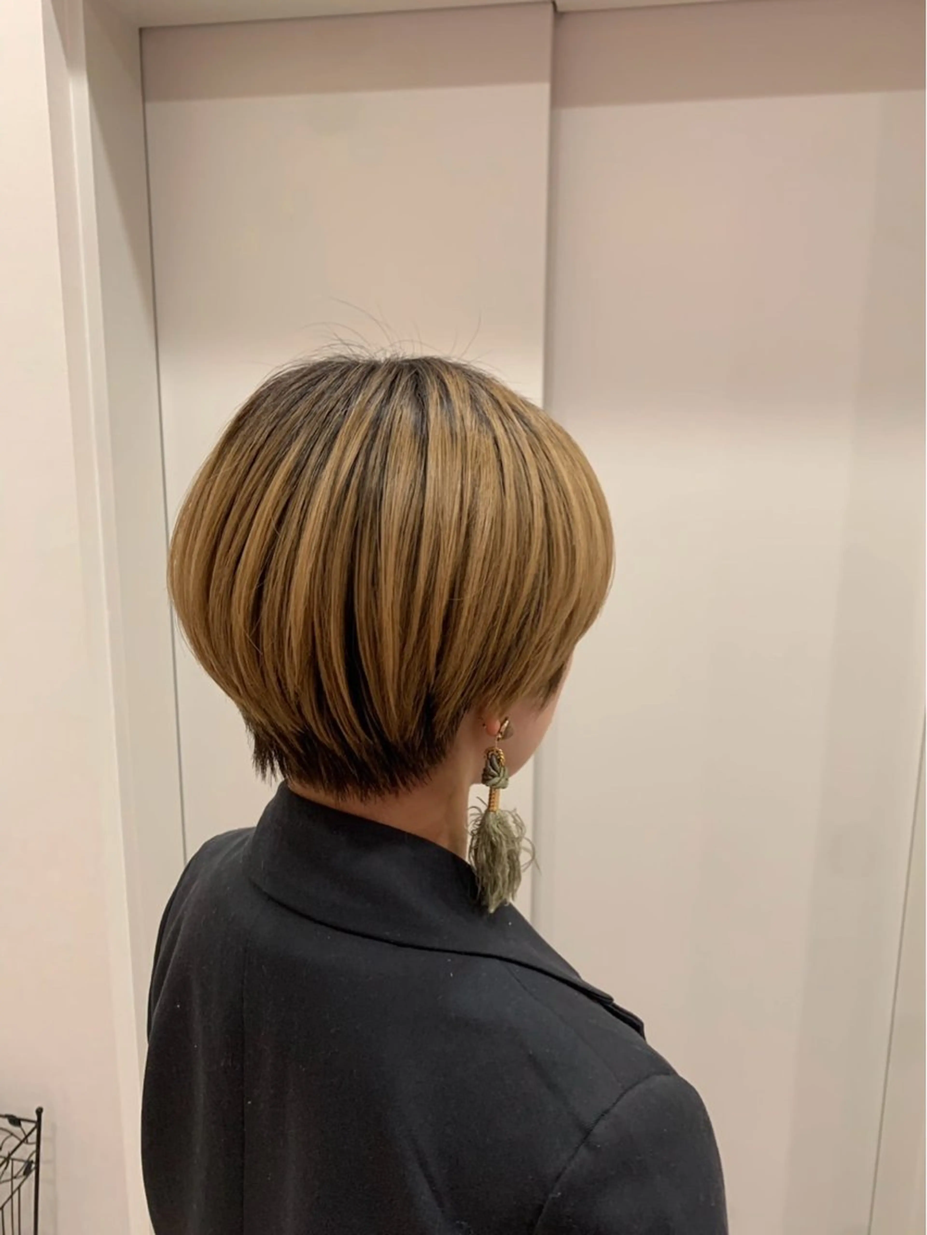 ショート labless MOEのヘアスタイル