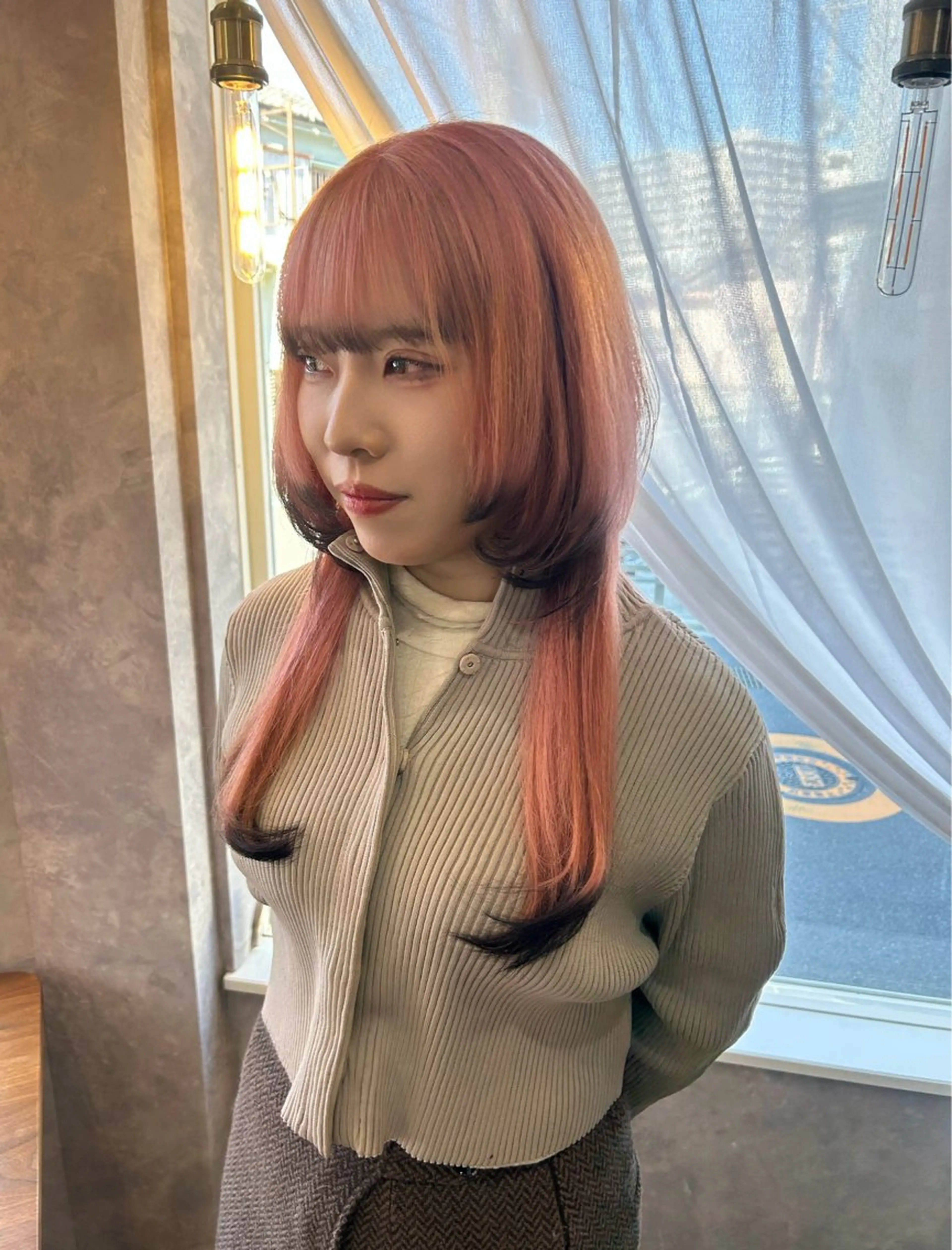 カラー 🫧小峰 夕依のヘアスタイル