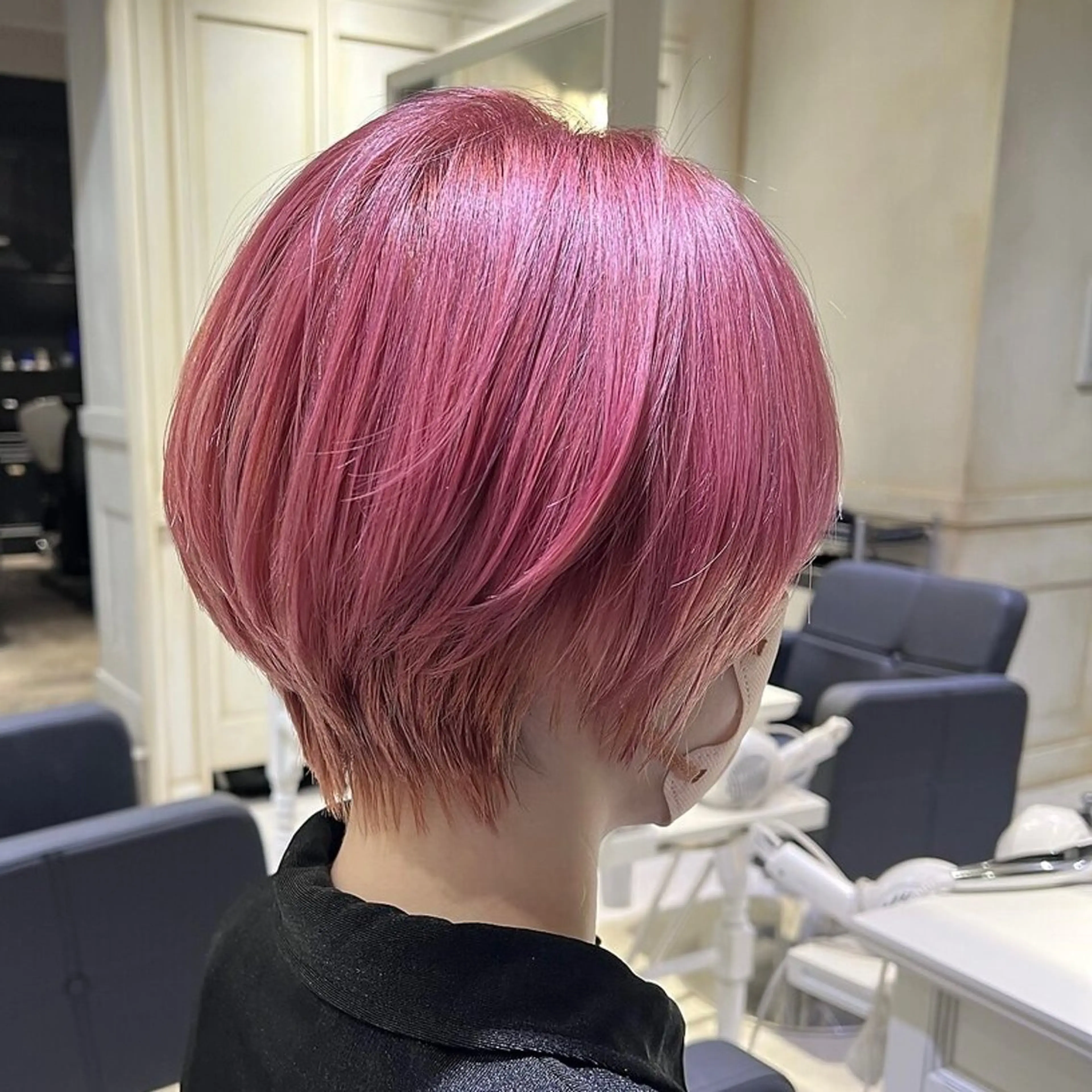 ショート カラー ブリーチ ピンクカラー ショートヘア 💖ブリーチ/暖色 𝐘𝐮𝐢💖のヘアスタイル