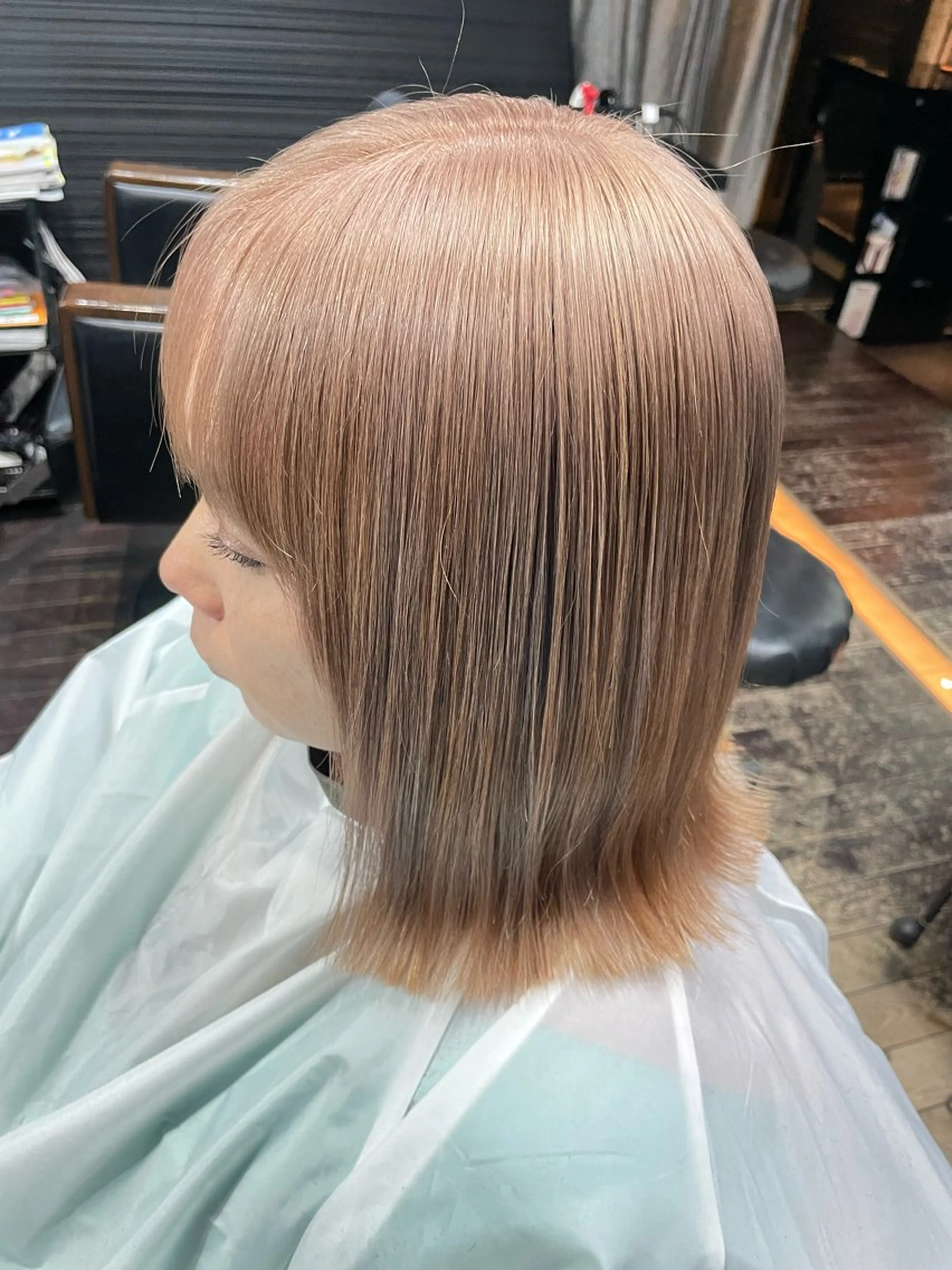 ミディアム カラー ブリーチ ハイトーンカラー カット ヘアカラー トリートメント 山本 雅由のヘアスタイル