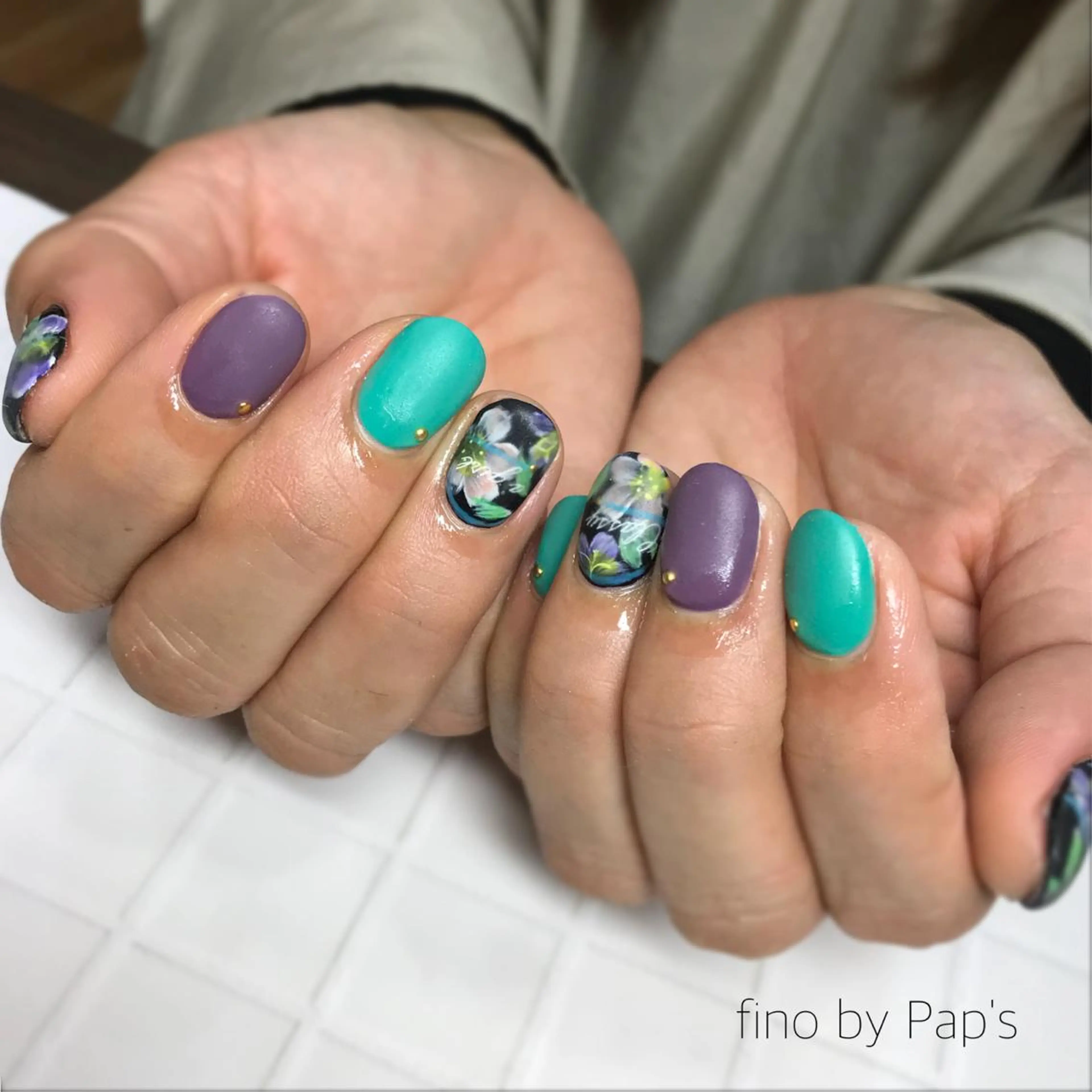 ネイル fino by Pap's所属・西畠 真由美のネイルデザイン
