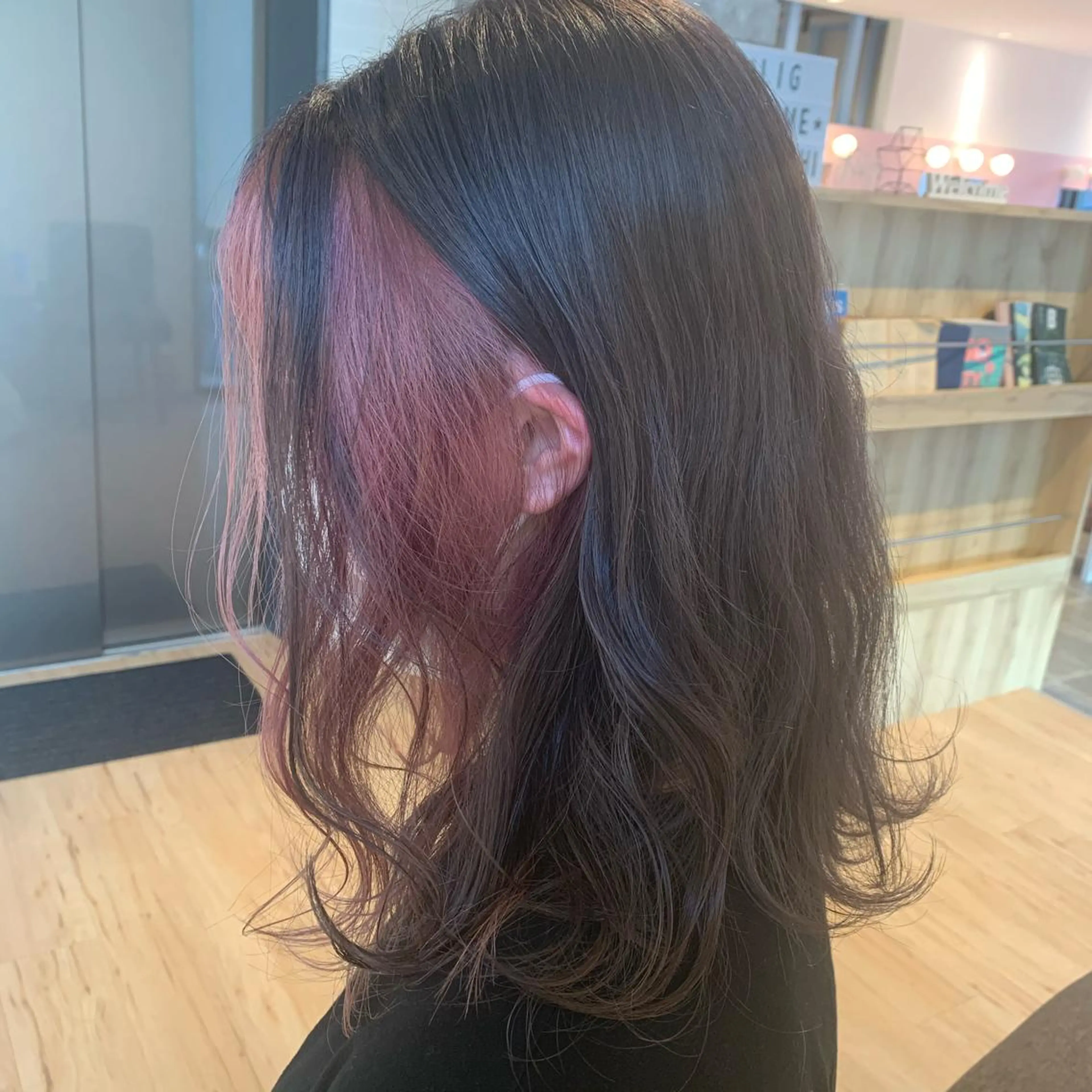 ♡可愛いデザイン♡ ケアブリーチデザインカラー（インナー、ハイライト対応）＋クイックケア　¥13000の写真