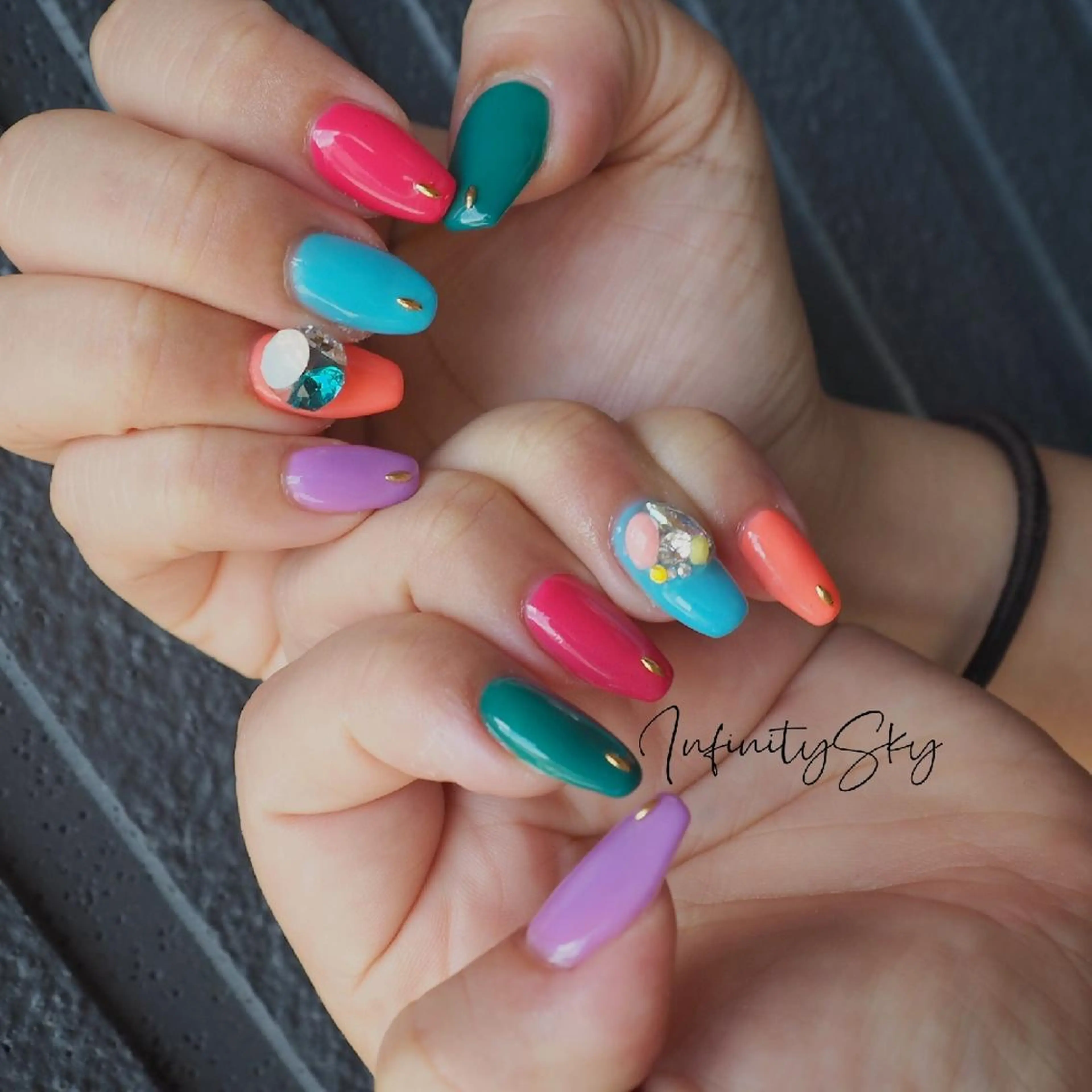 ネイル ワンカラーネイル 夏ネイル ハンドネイル infinity skyのネイルデザイン