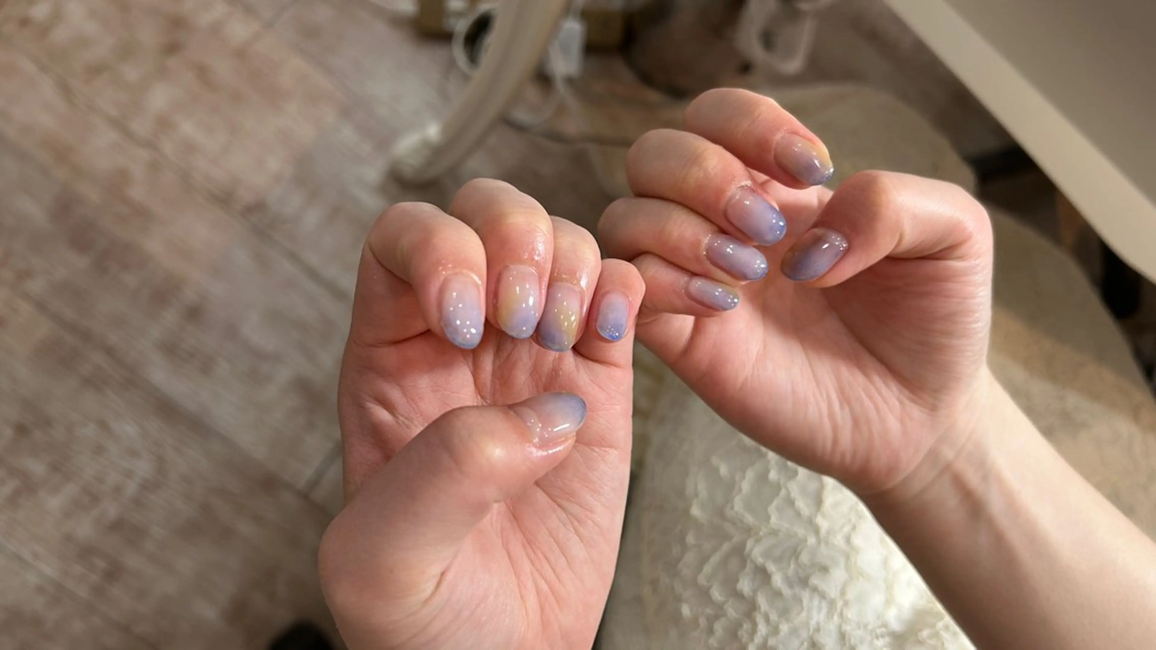 ネイル ブルー クリアネイル グラデーション 夏ネイル フリーランス¨̮⃝ ネイリストOKADAのネイルデザイン