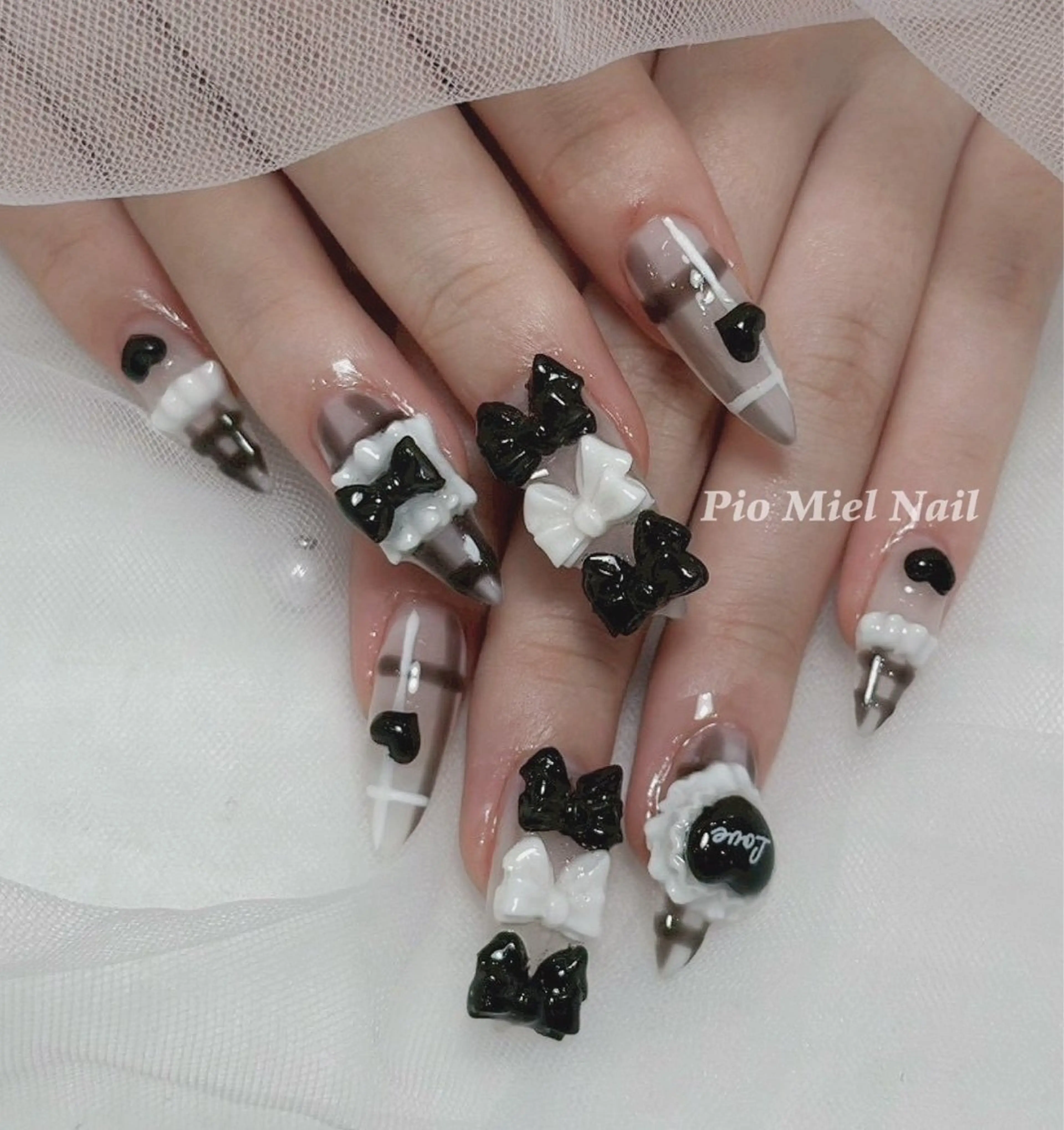 ネイル Pio Mielのネイルデザイン