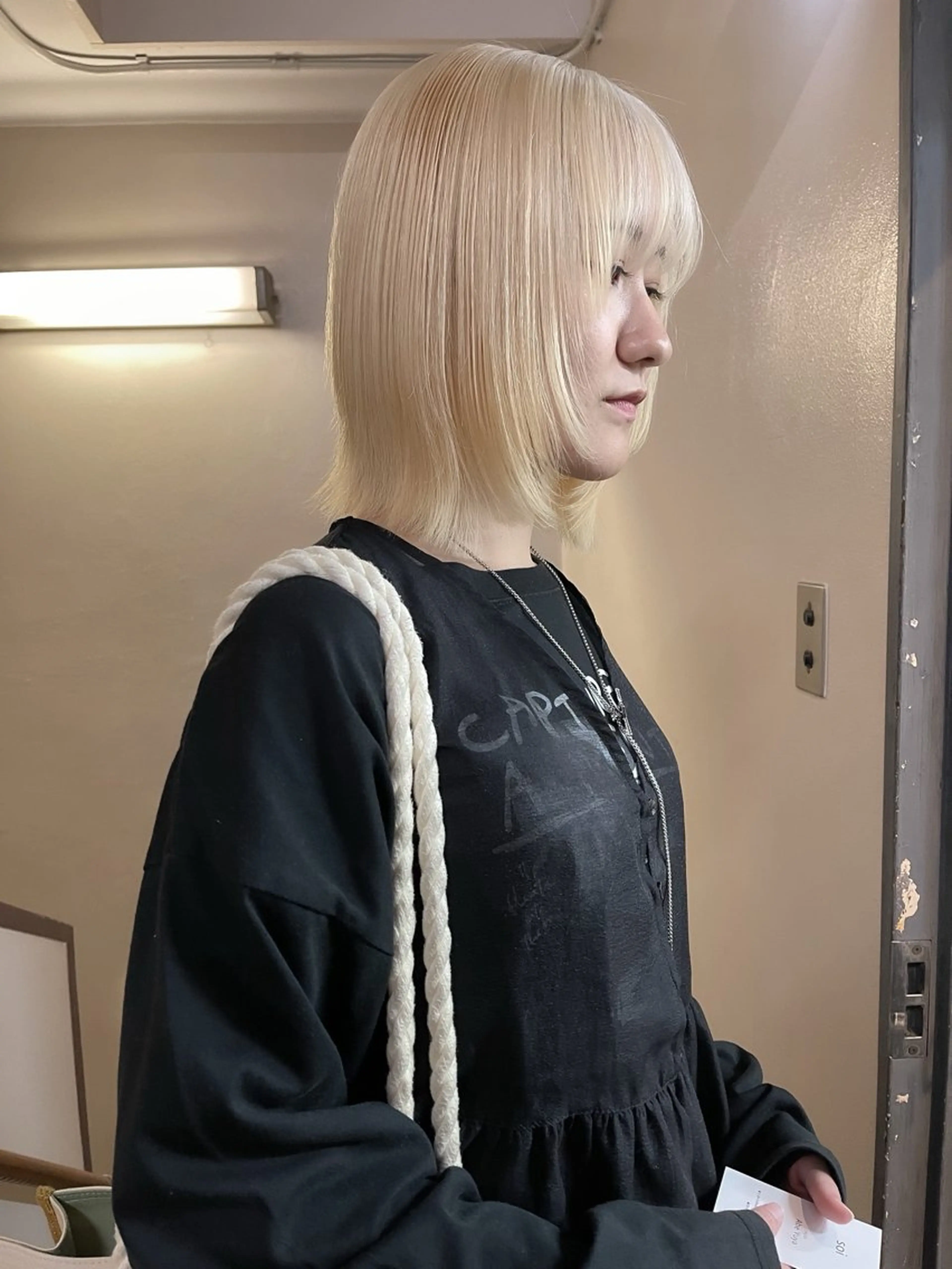 ミディアム カット ヘアカラー トリートメント ヘアセット 安部佑哉/ハイトーン /レイヤー/ブリーチのヘアスタイル