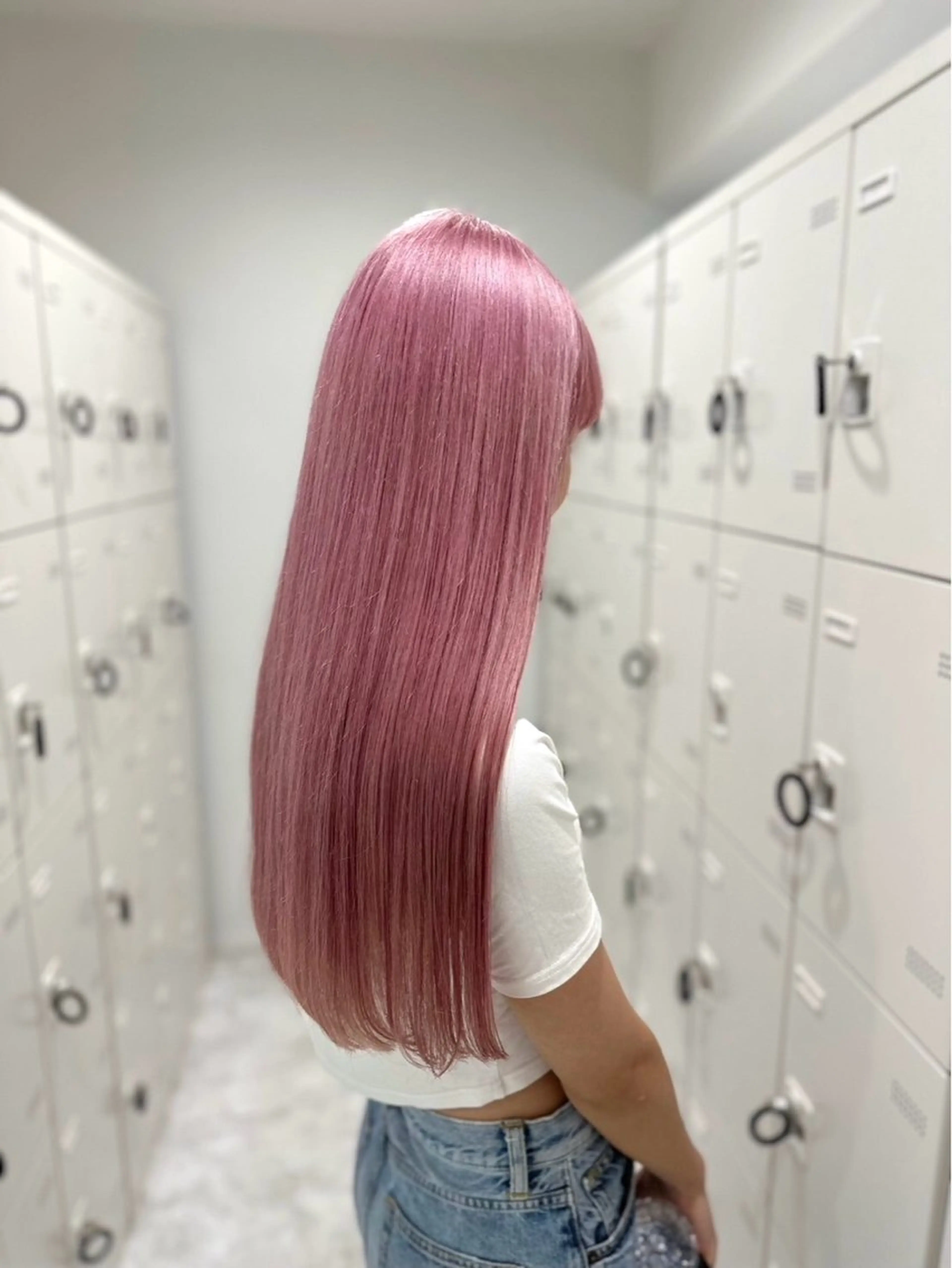 ロング カラー 履歴修正屋さん／ ブロンド／ホワイトのヘアスタイル