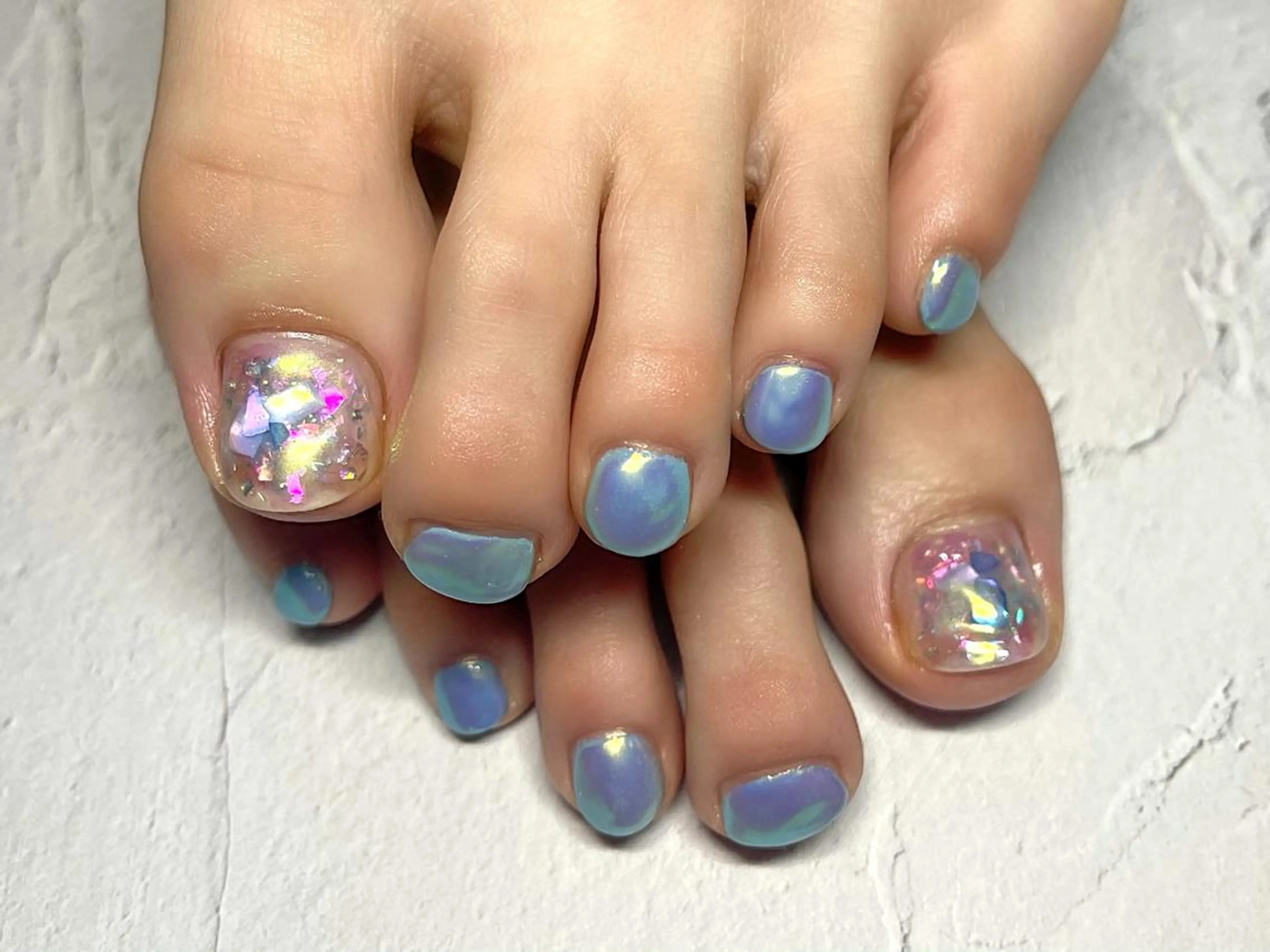 ネイル オーロラネイル キラキラネイル フットネイル Nail Salon KURELLYのネイルデザイン