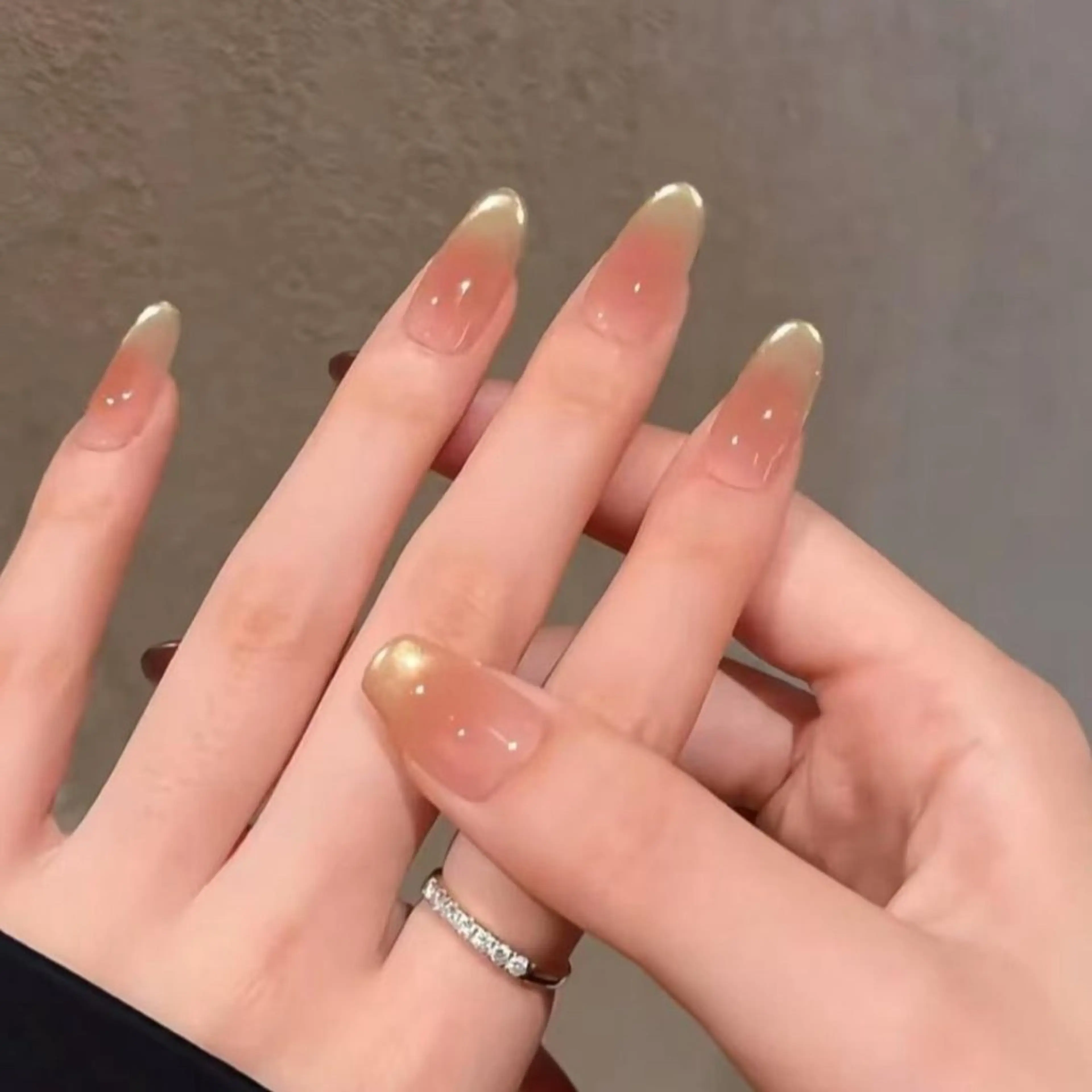 ネイル ハンドネイル Dione Nail カオリのネイルデザイン