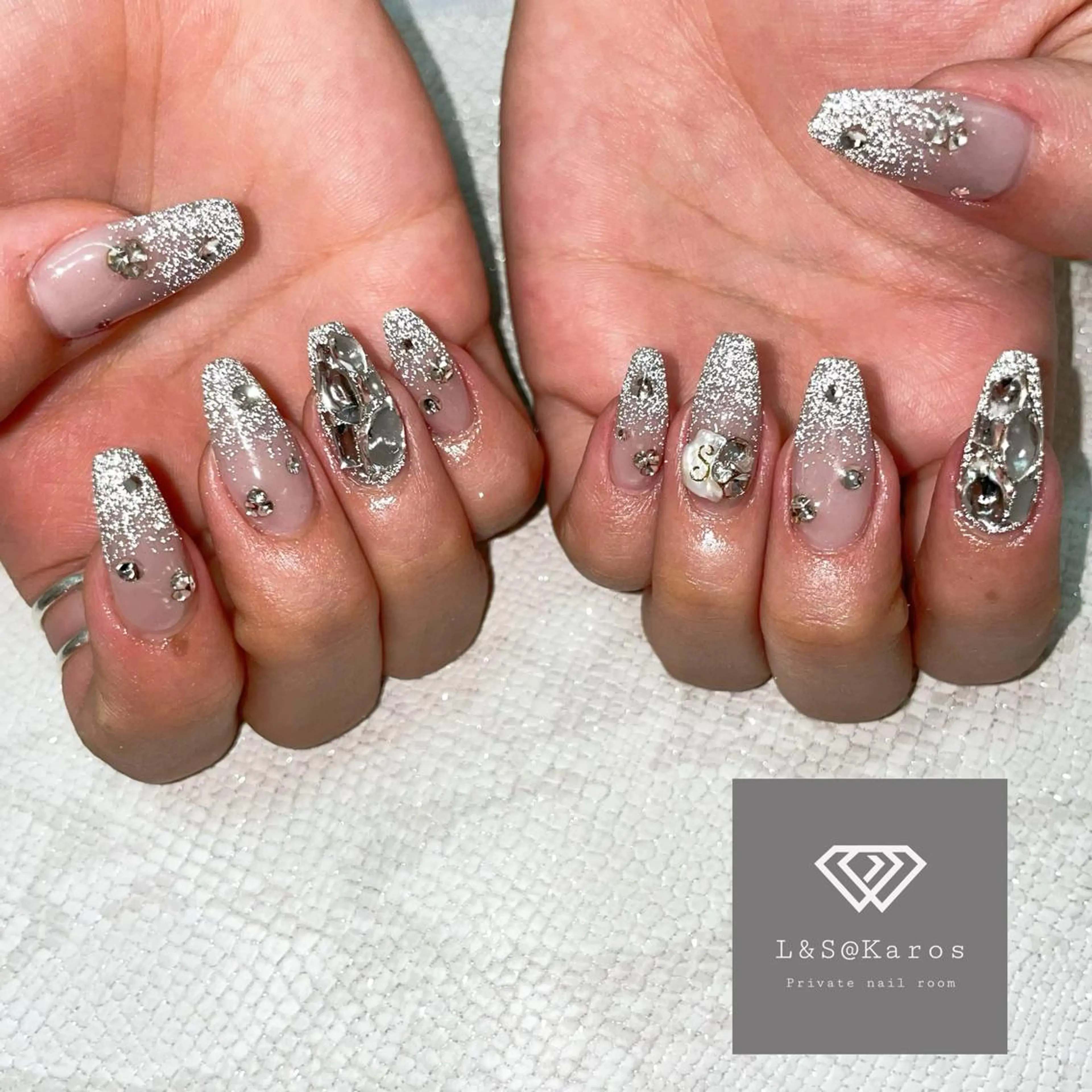 ネイル フラッシュネイル ハンドネイル L&S@ Karosのネイルデザイン
