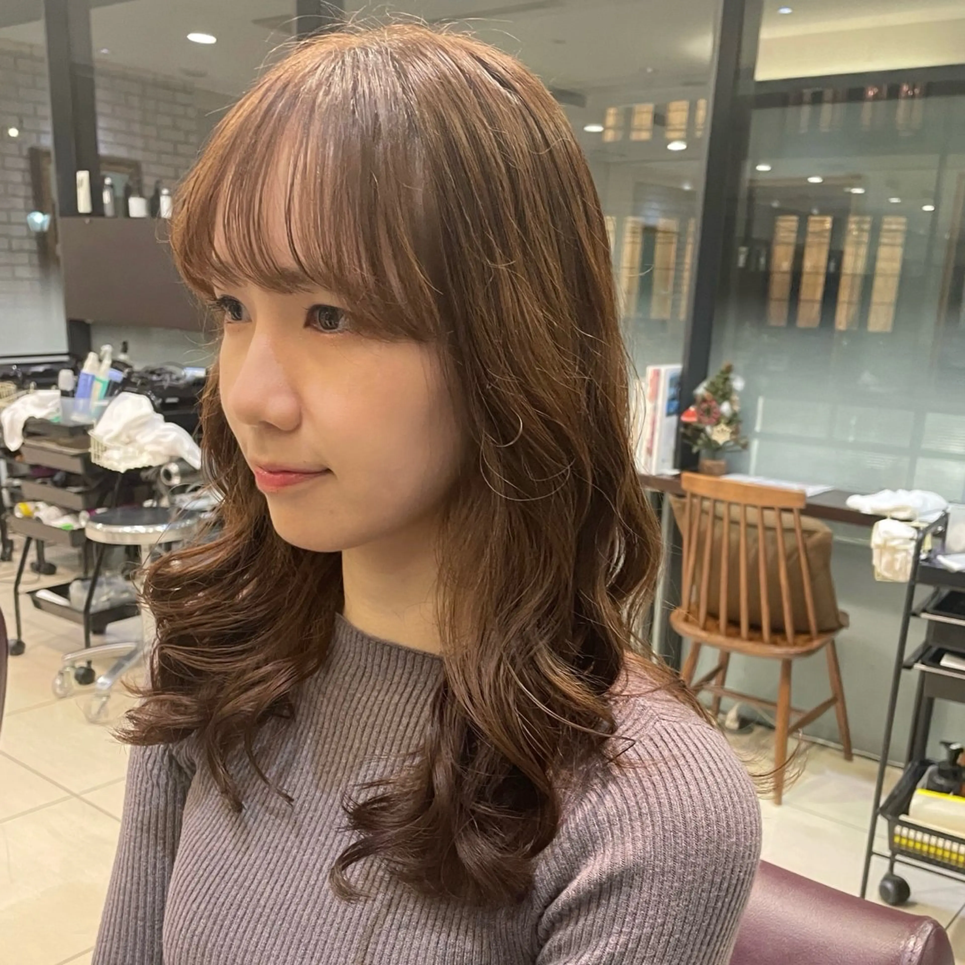 セミロング パーマ パーマ 韓国風パーマ🌿コテ 巻き風パーマ/るいのヘアスタイル
