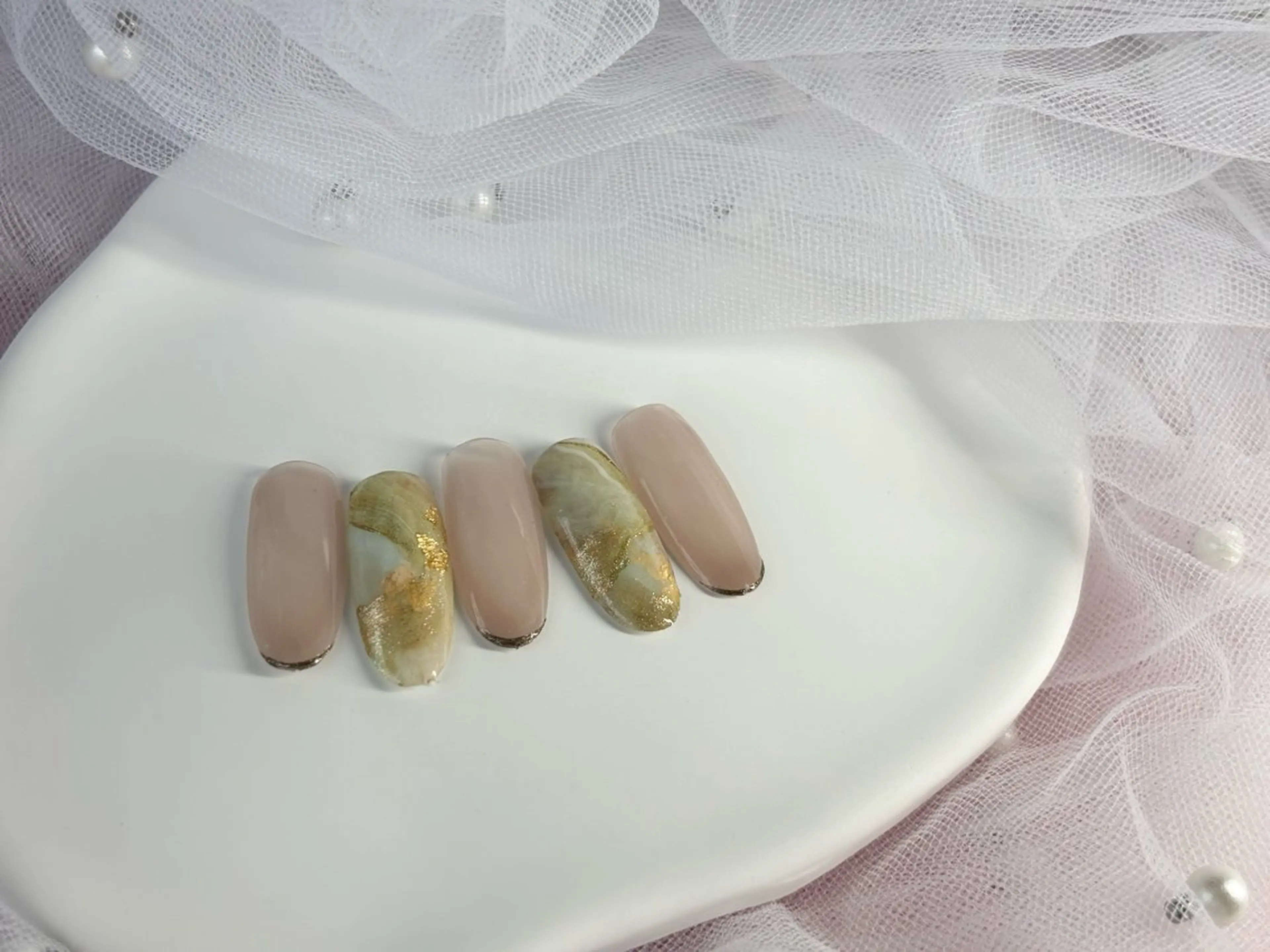 お任せ４本デザインネイル(オフケア込み)サンプルや相談しながら決めていきます💅💜の写真