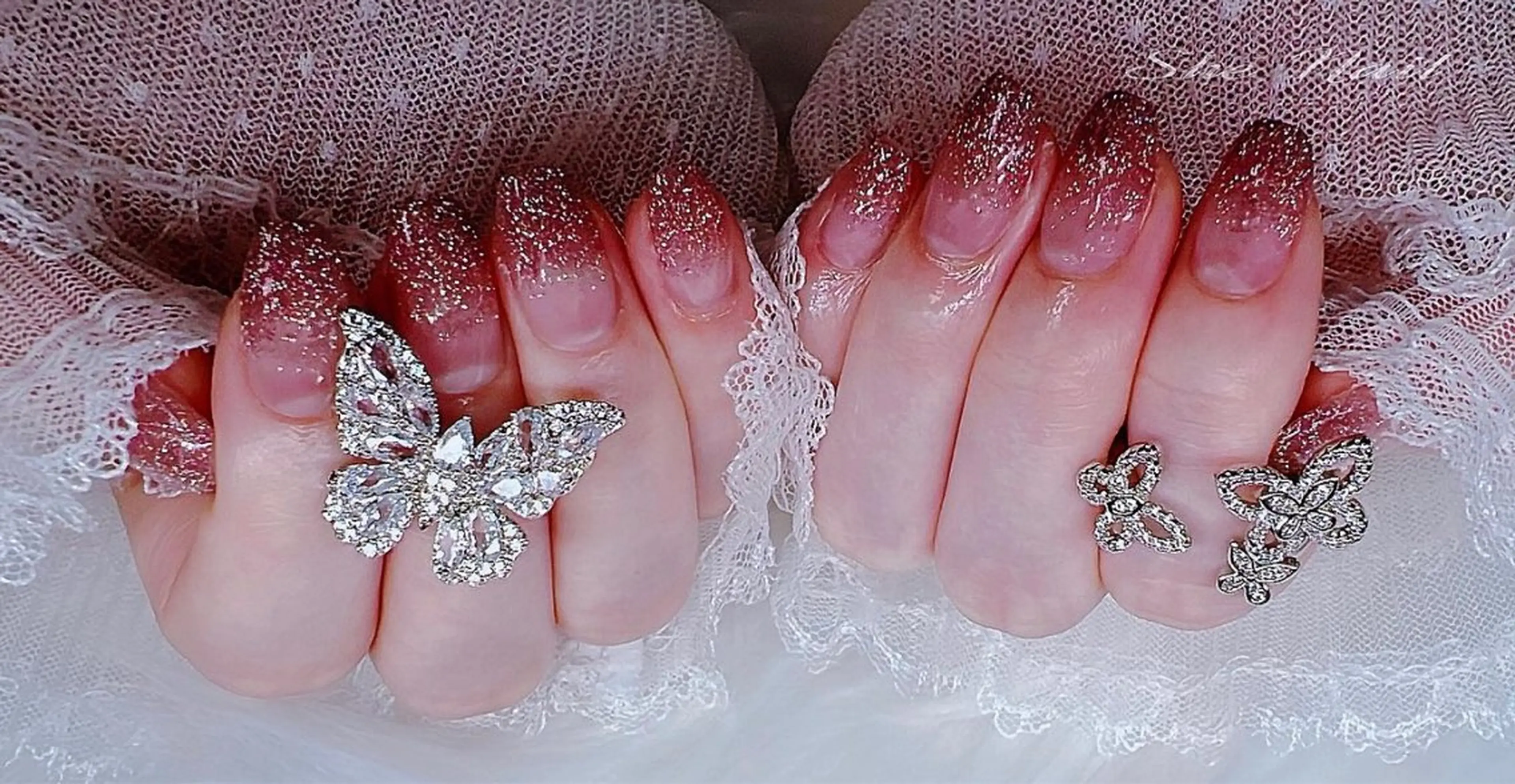 ネイル チークネイル 長さ出し フラッシュネイル フレンチネイル ガラスフレンチ ハンドネイル She   Nail所属・ISA_ BELLAのネイルデザイン