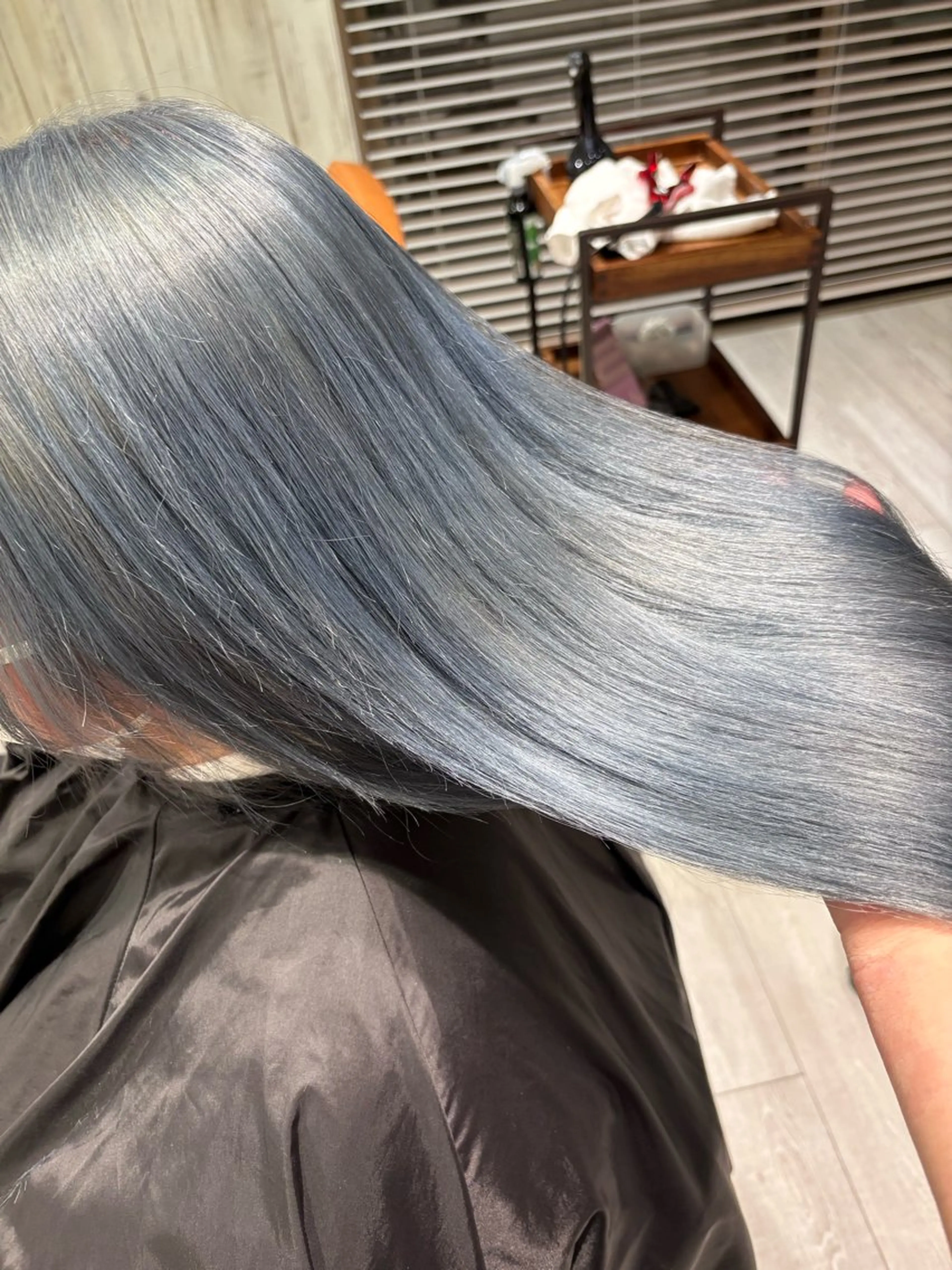 セミロング ヘアカラー nalu新宿所属・🦋春山 さとみ🦋のヘアスタイル