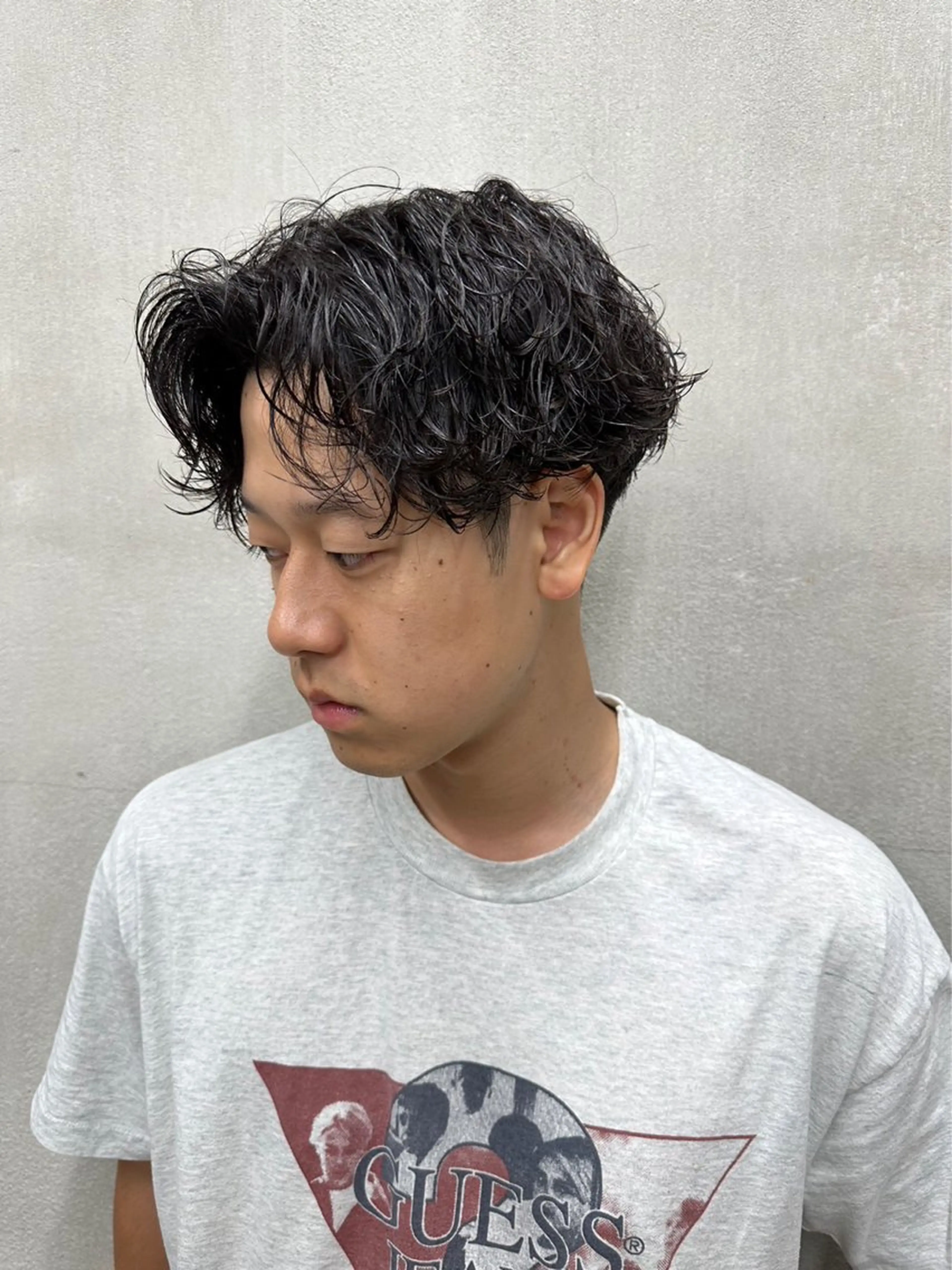 ミディアム パーマ メンズ センターパート ブリーチモデル募集中 /伊藤優真のヘアスタイル