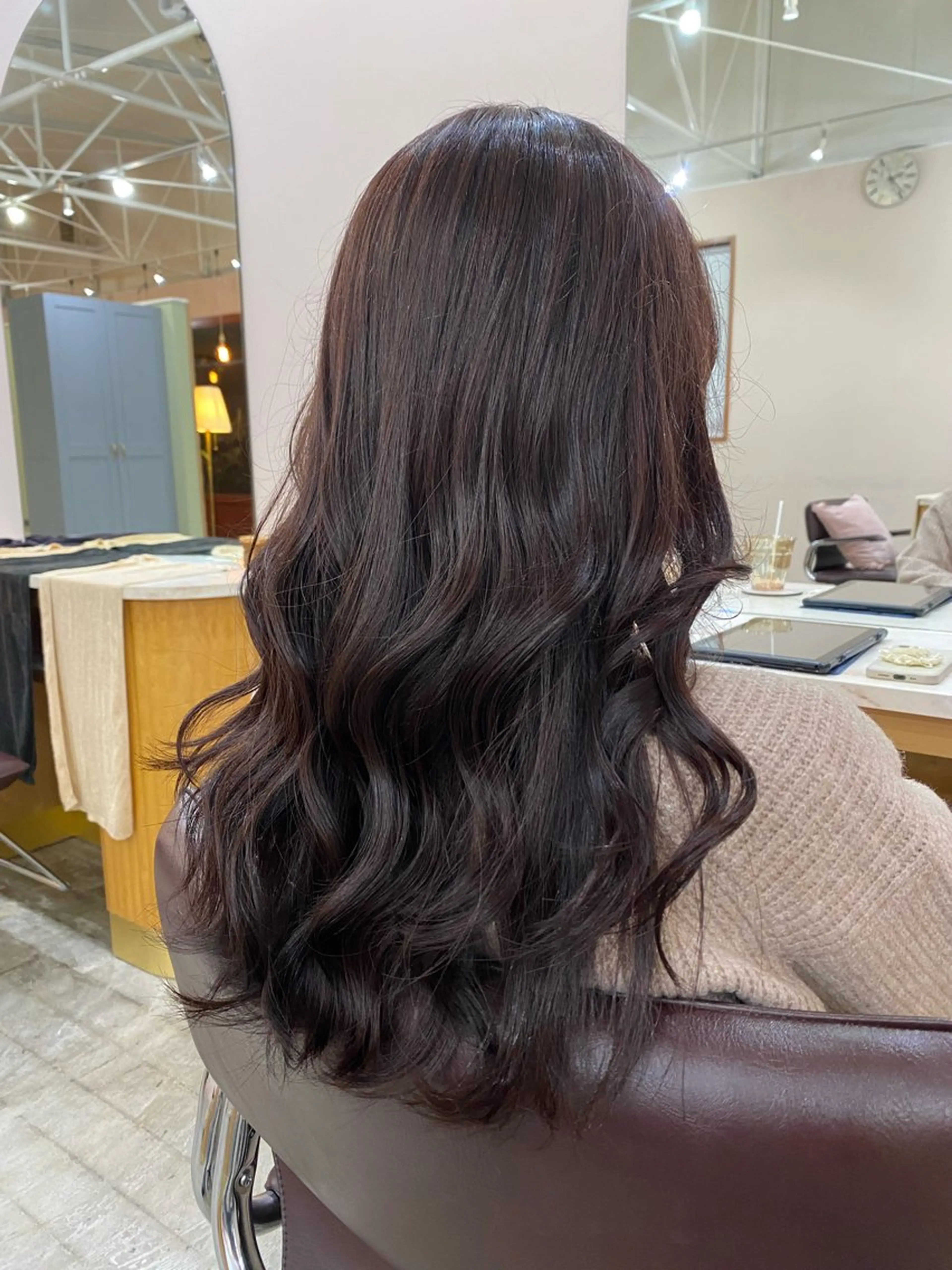 カラー ブラウンカラー ピンクカラー 君島 花楓のヘアスタイル