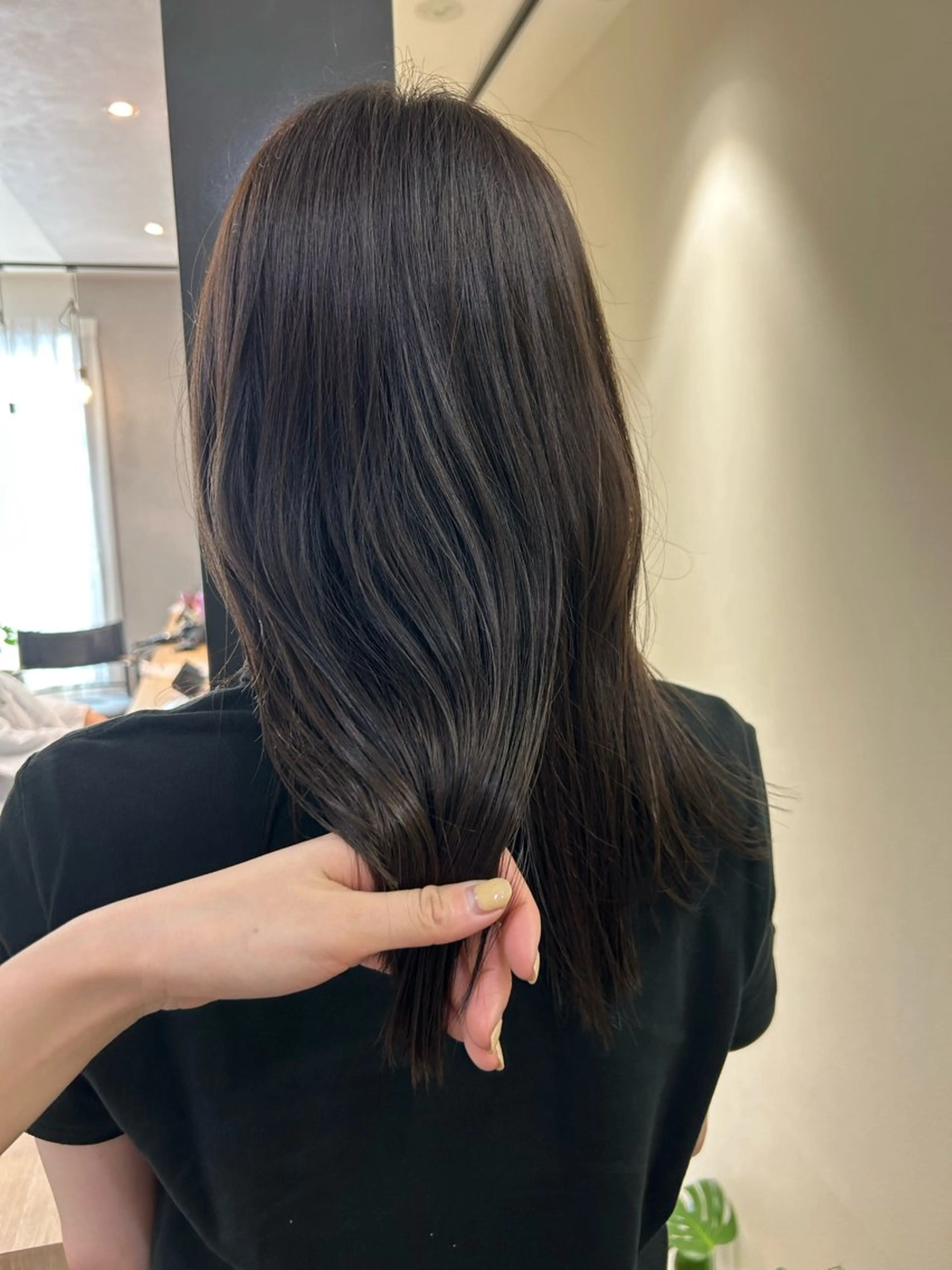 ロング カラー グレージュ hub hair レイヤー/透明感のヘアスタイル