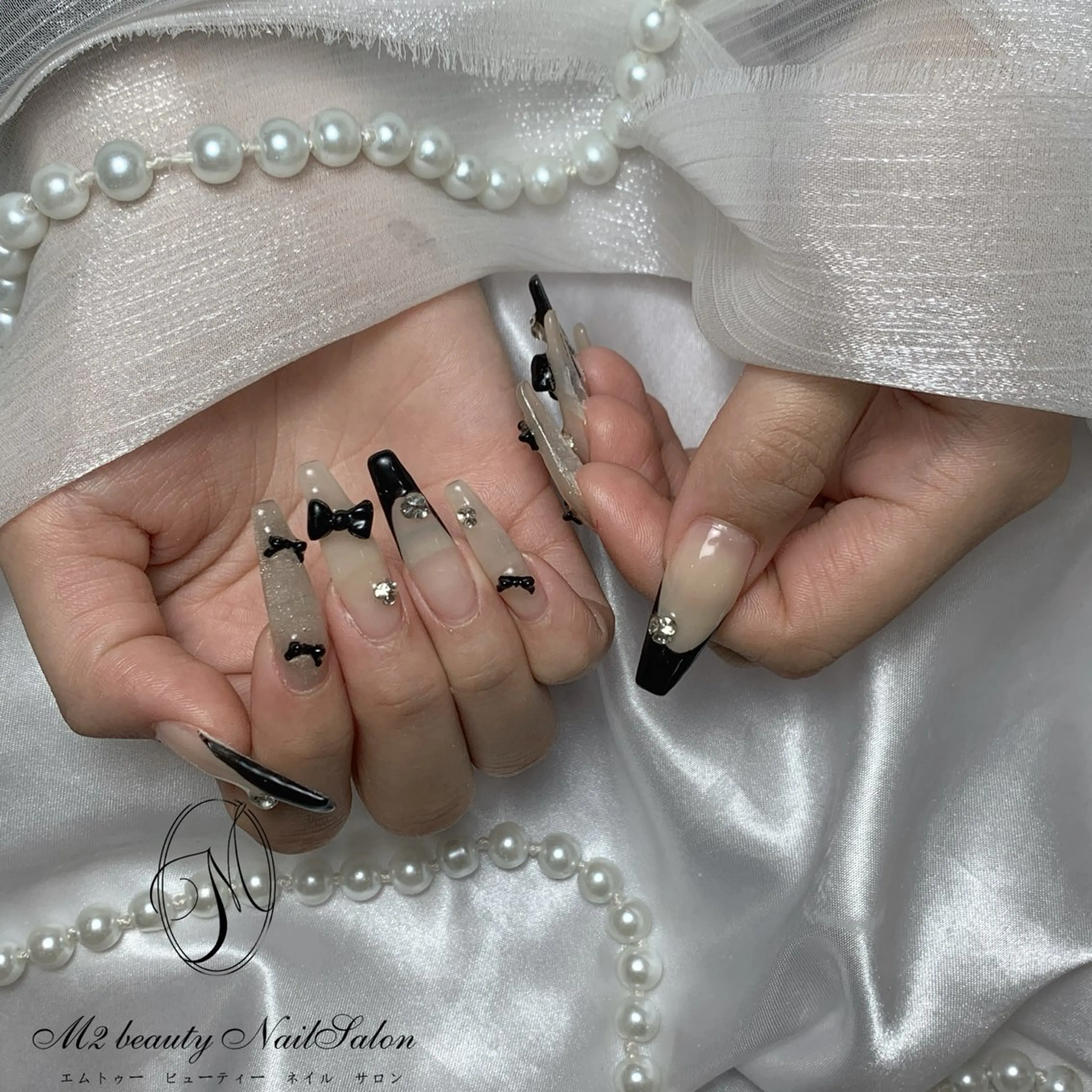ネイル アートネイル フラッシュネイル フレンチネイル ガラスフレンチ グラデーション ハンドネイル M2 BEAUTY アユミのネイルデザイン