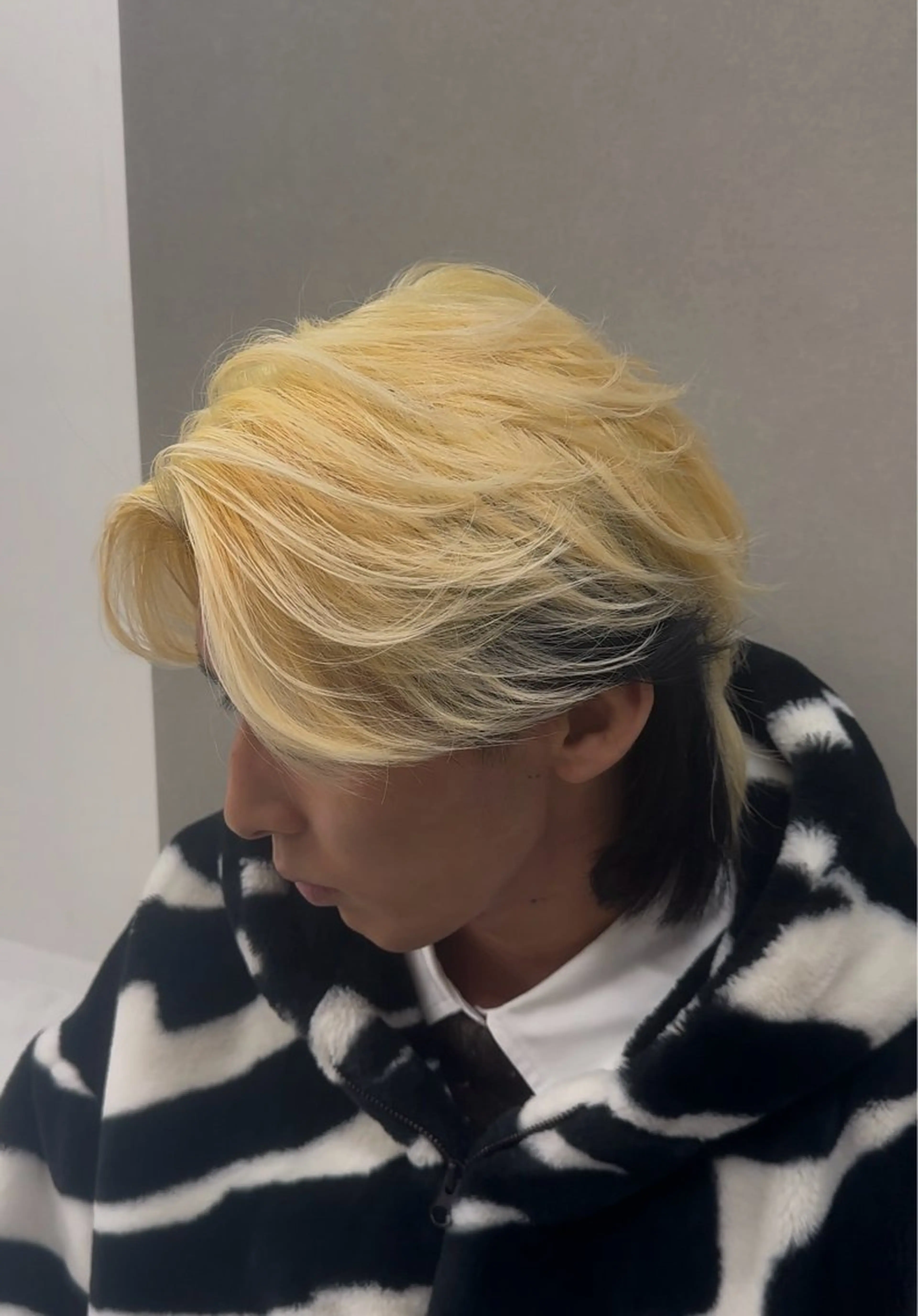 ミディアム カラー メンズ カット ヘアカラー ニュアンス/フェザー /ウルフ/伶馬のヘアスタイル