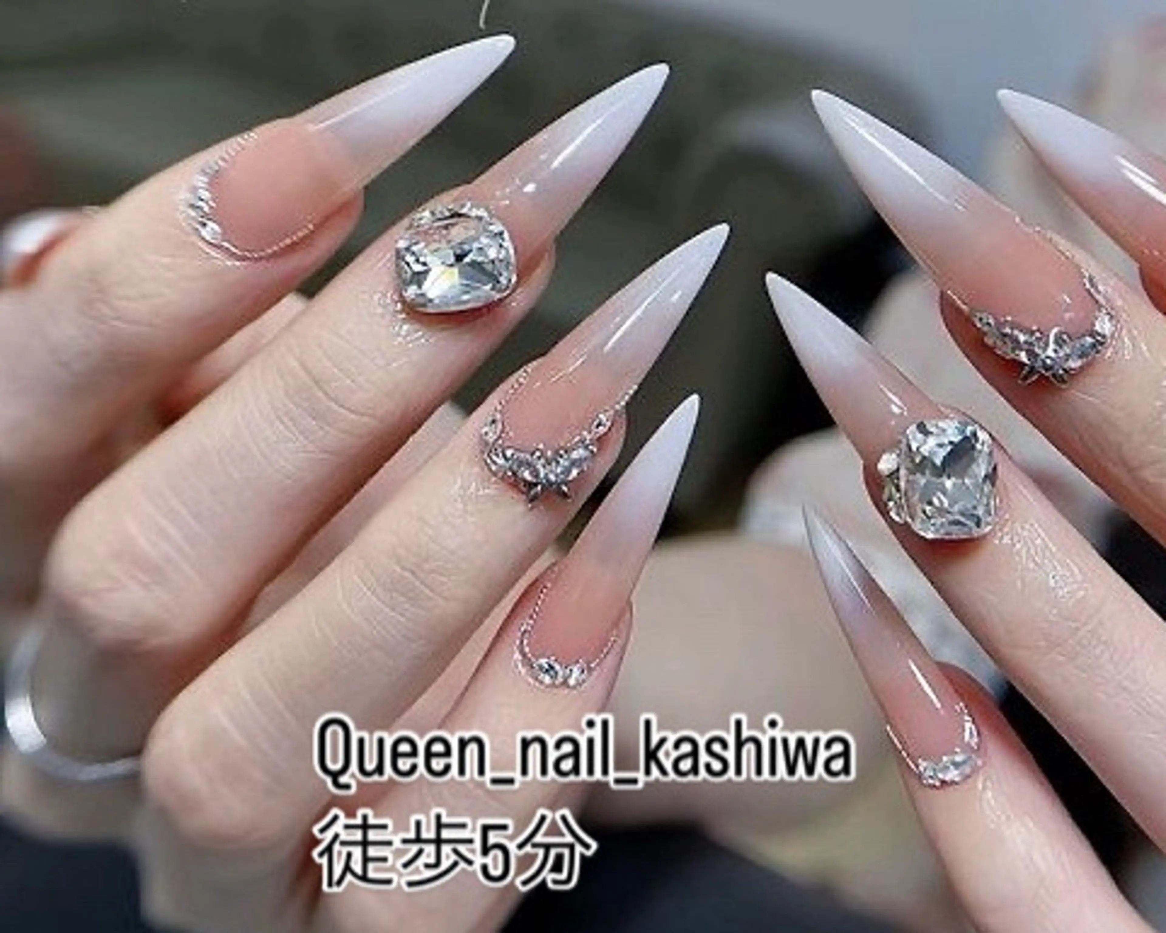 ネイル Queen Nail 柏店　クイーンネイルのネイルデザイン