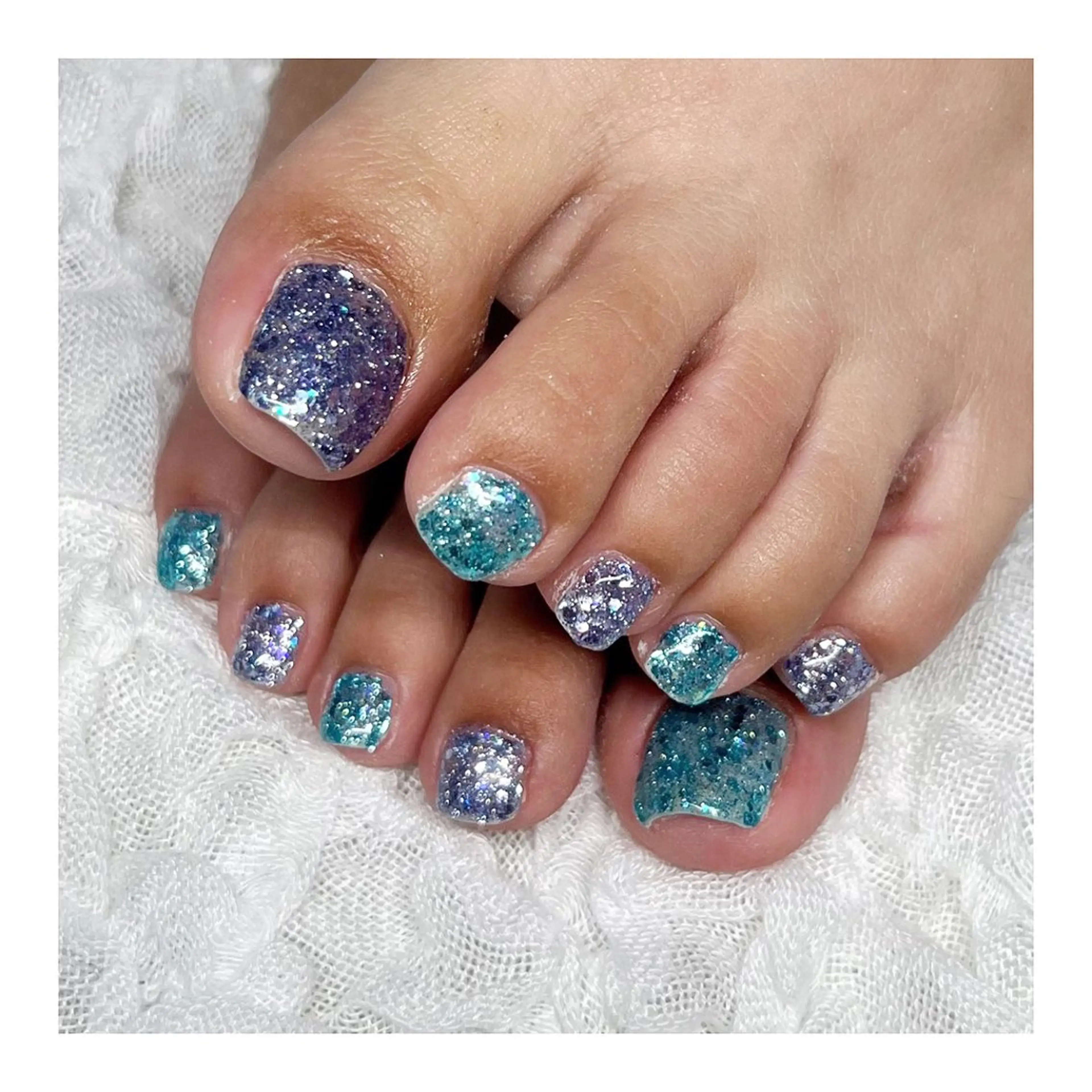ネイル ラメ(グリッター) ワンカラーネイル フットネイル 587nail *のネイルデザイン