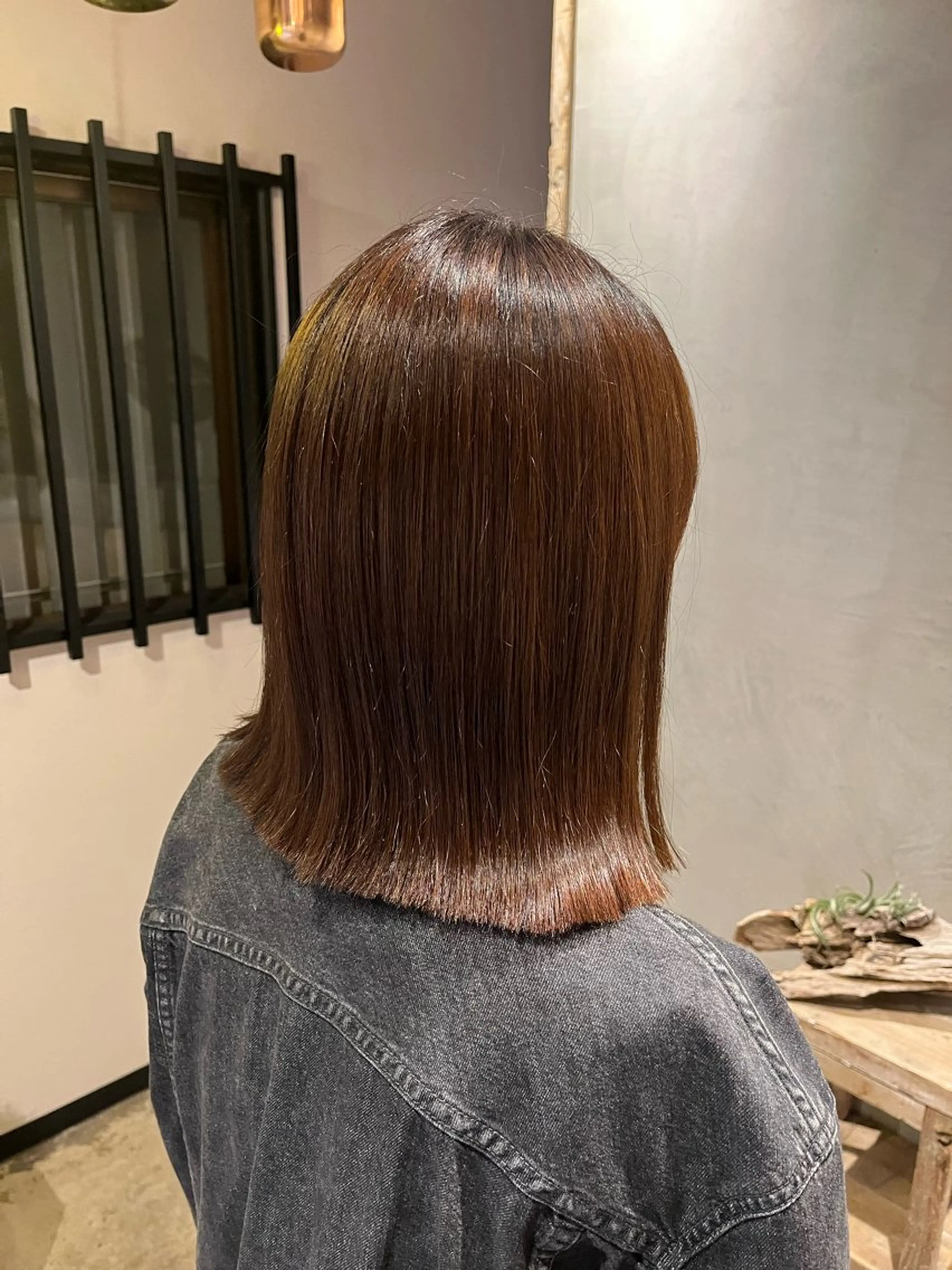ミディアム LoE[ロエ]桃井 香菜子のヘアスタイル
