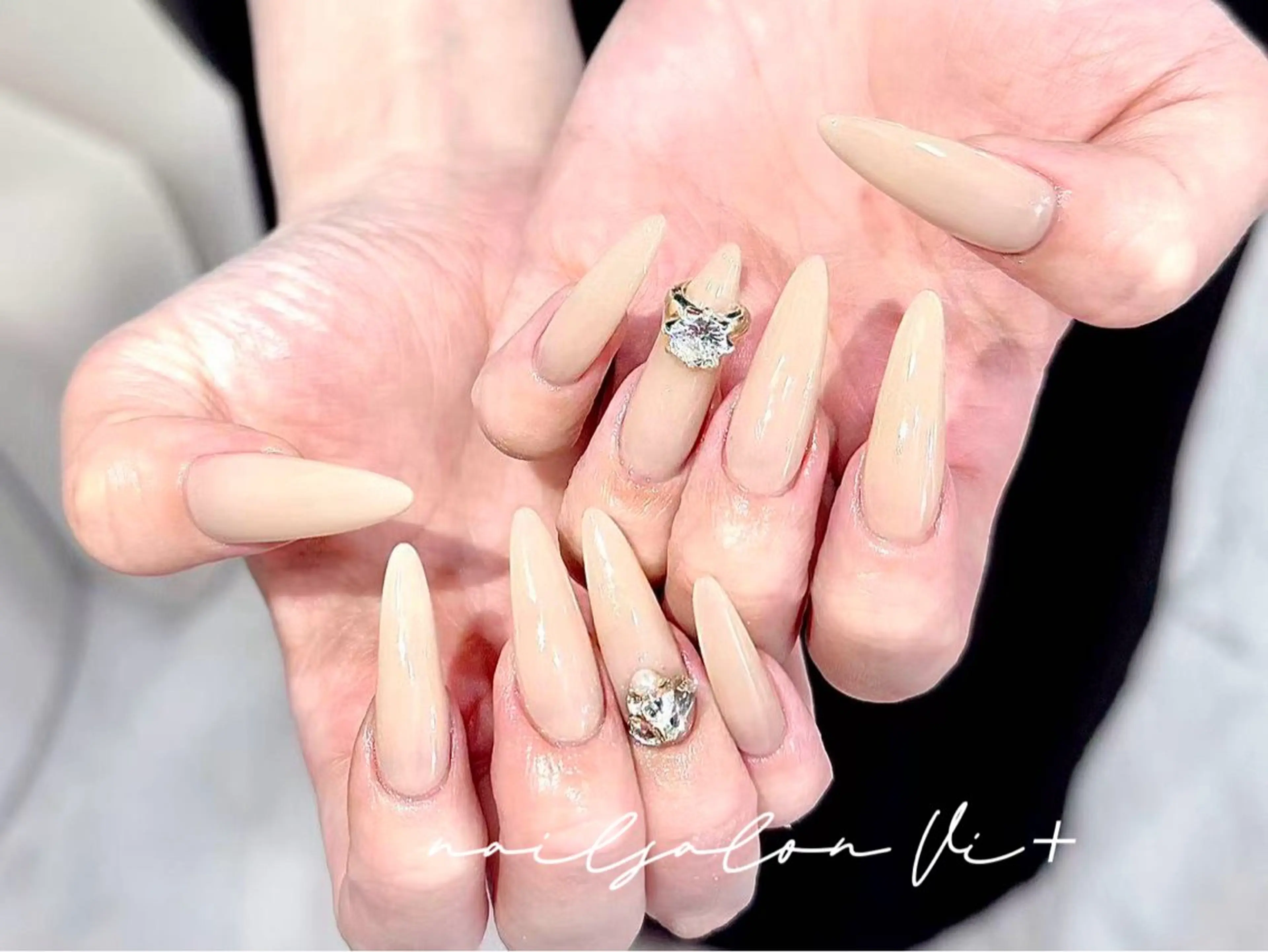 ネイル ハンドネイル ✨Nailsalon Vi+✨のネイルデザイン