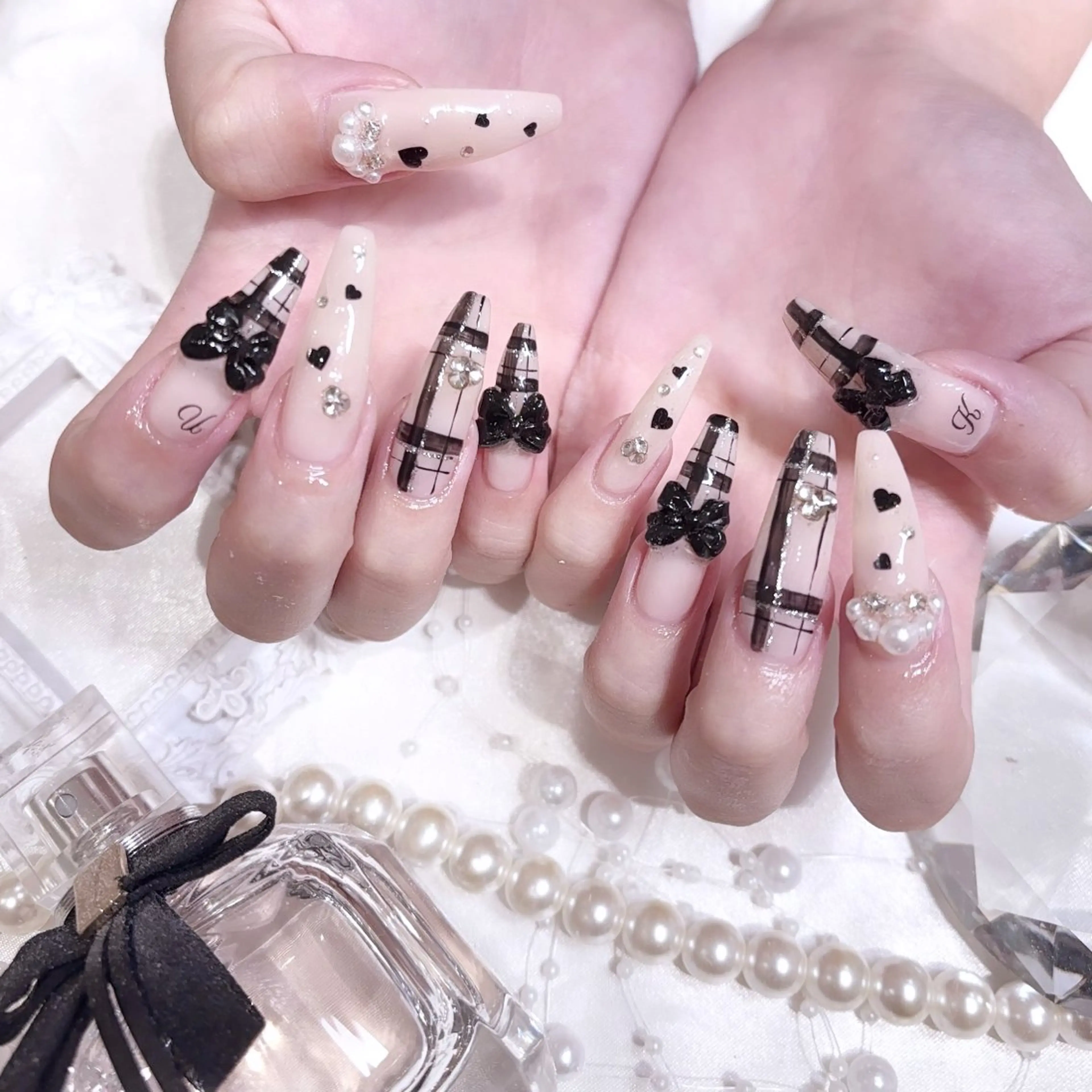 ネイル ハンドネイル ♡Putynail 池袋シライ♡のネイルデザイン