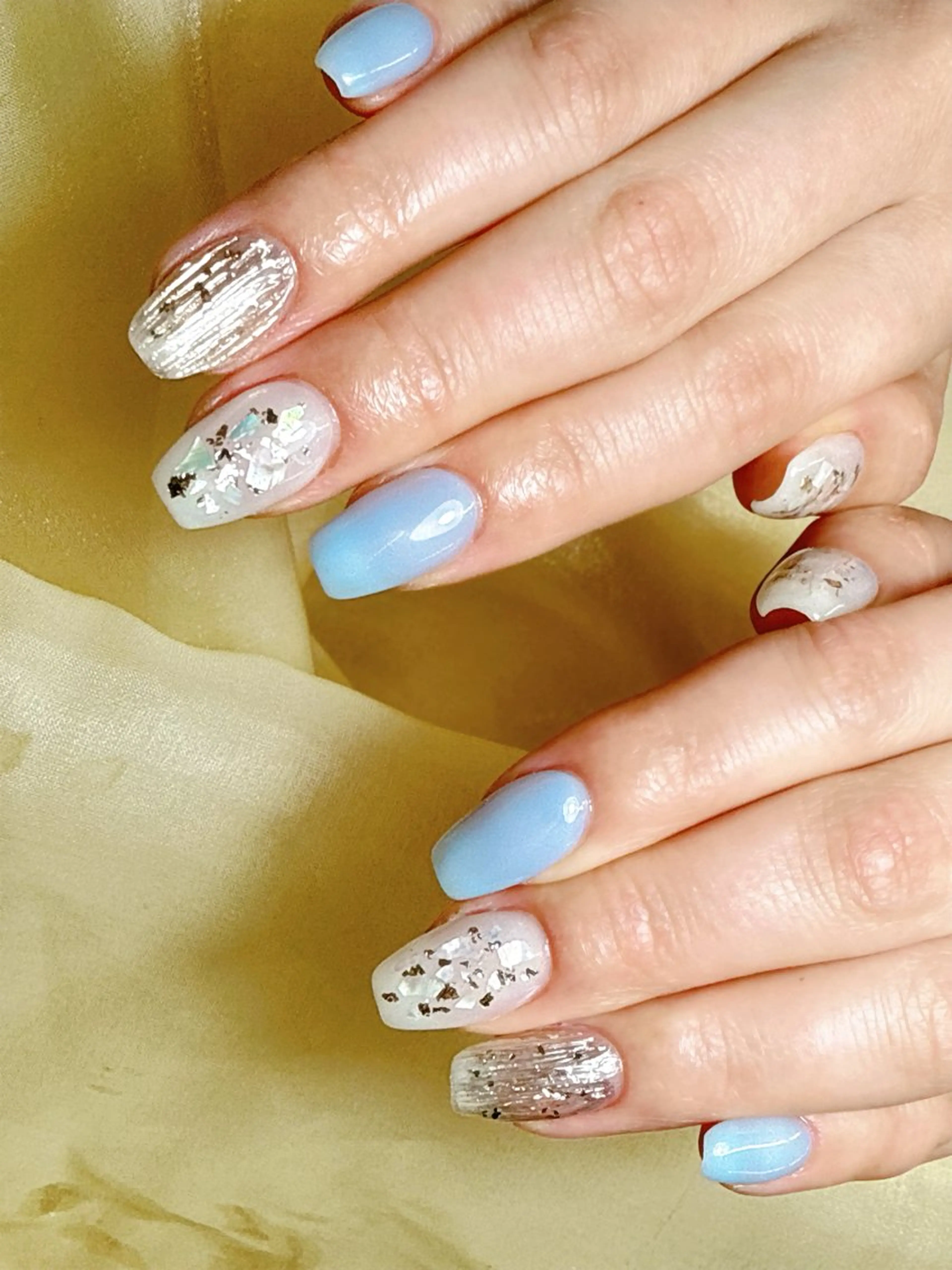 ネイル ハンドネイル グロー ネイルのネイルデザイン