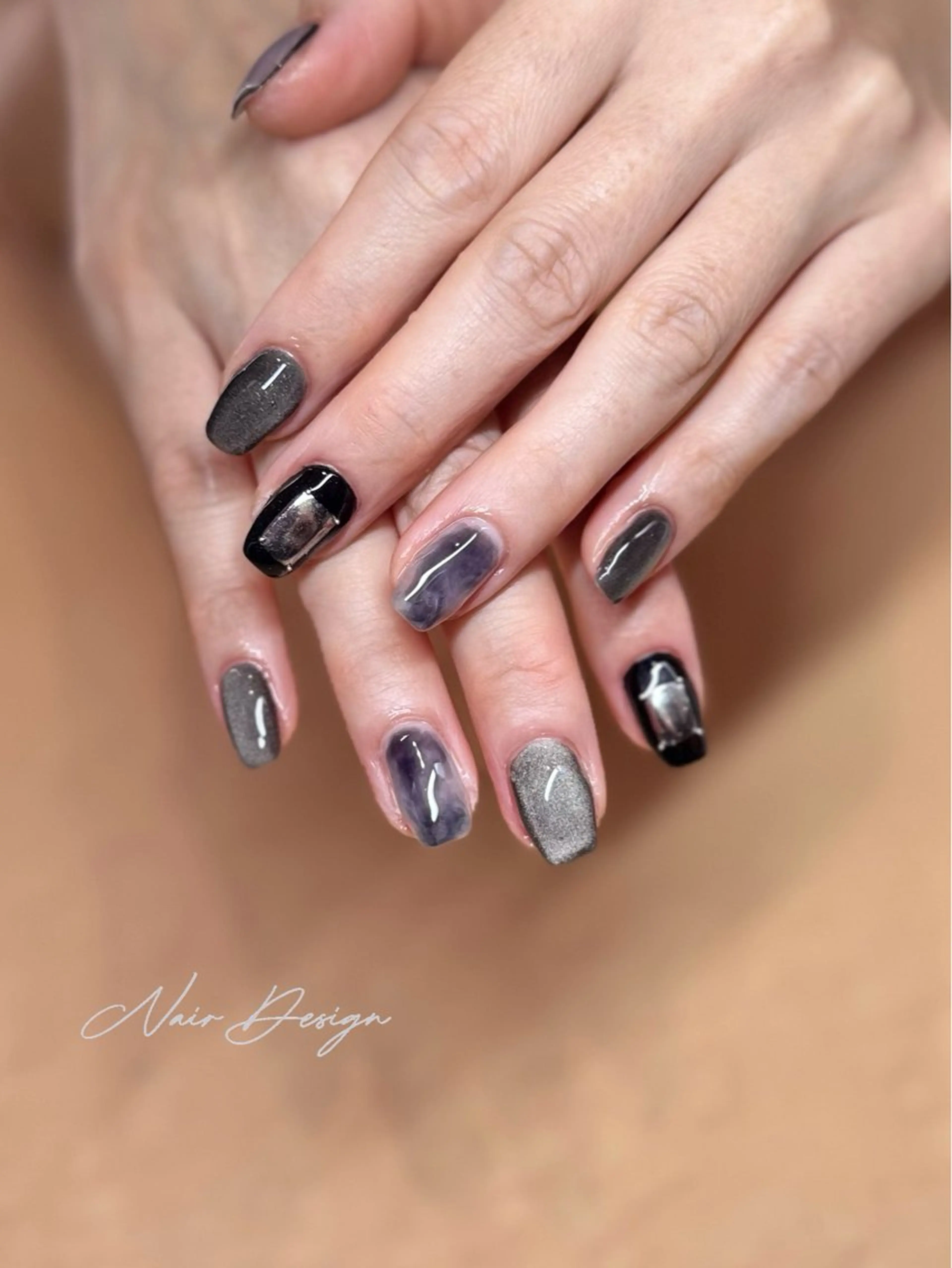 ネイル ハンドネイル ハンドケア 𝓝𝓪𝓲𝓻 𝓝𝓪𝓲𝓵のネイルデザイン