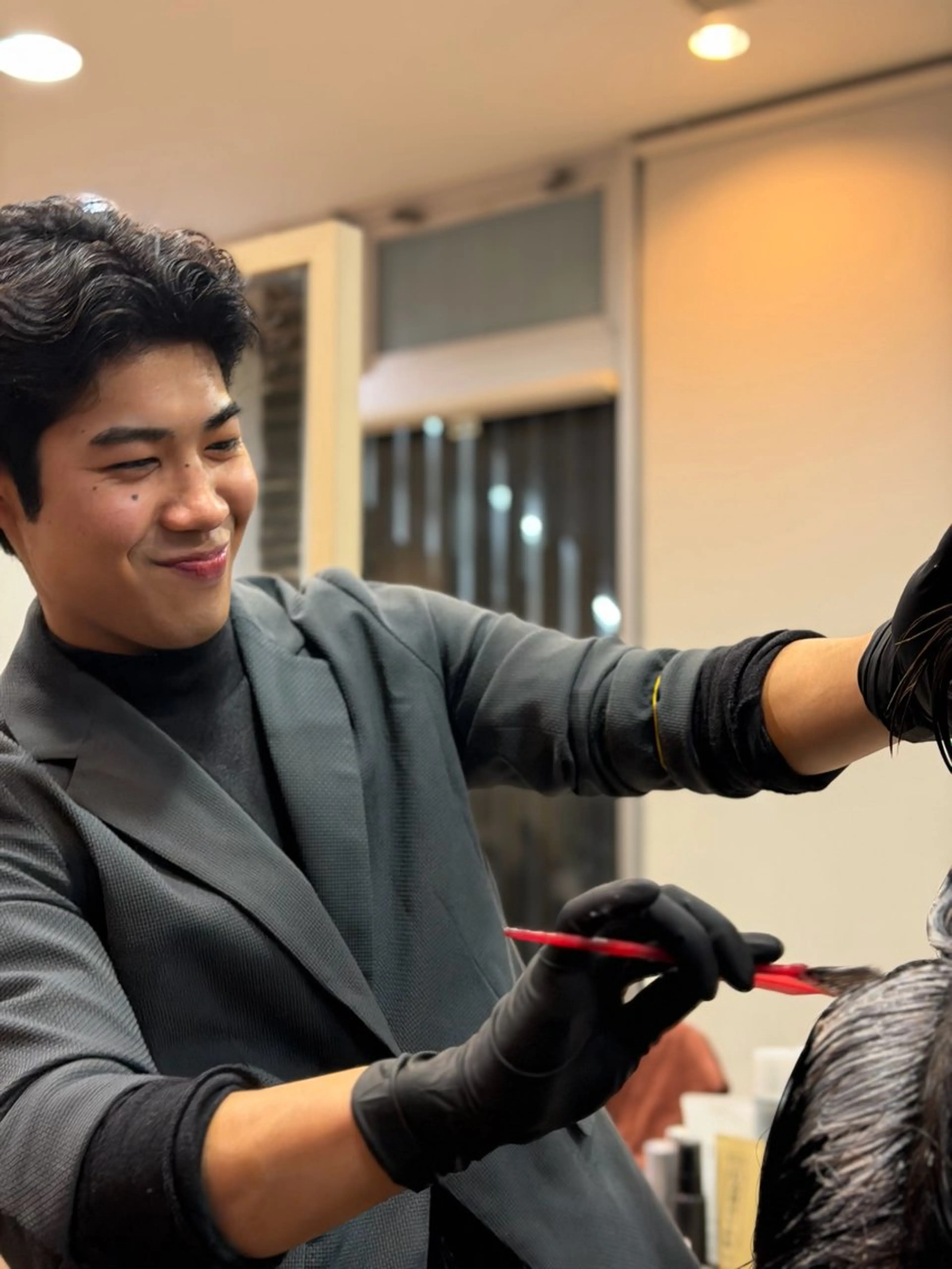 アトリエファゴ yosukeのヘアスタイル