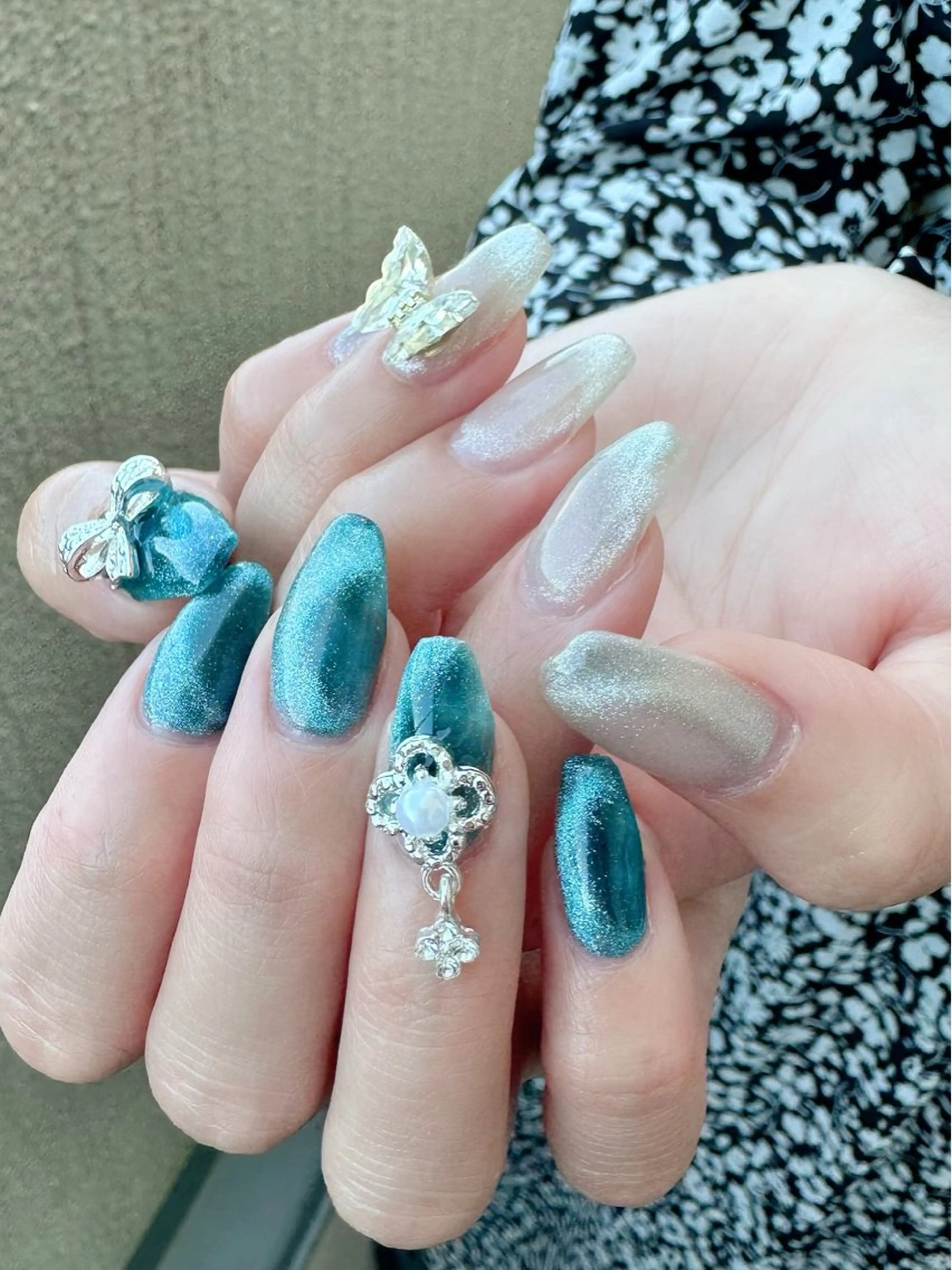 ネイル 新山 聖のネイルデザイン