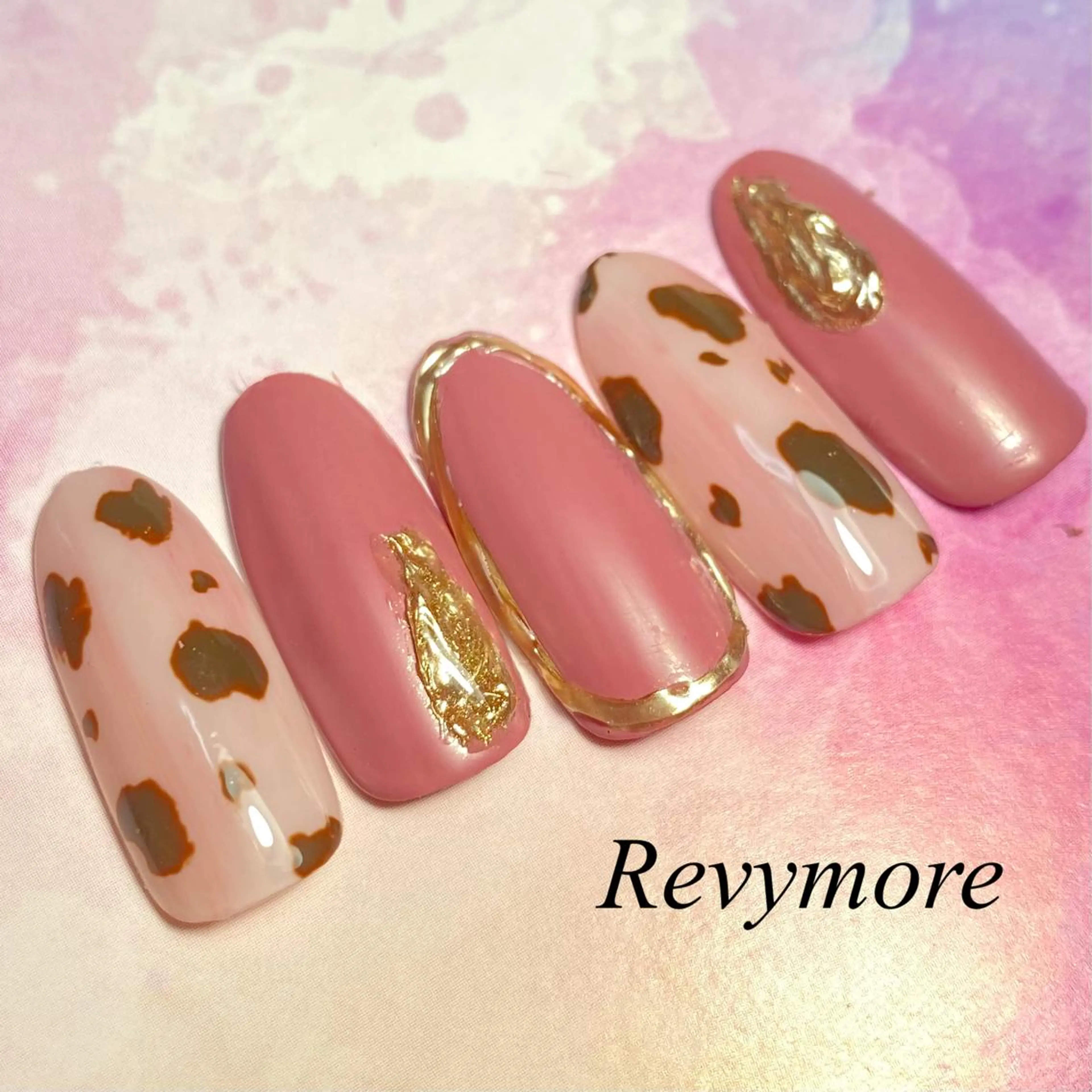 ショート ネイル ジェルネイル ニュアンスネイル オフィスネイル シンプルネイル nail salon Revymoreのネイルデザイン