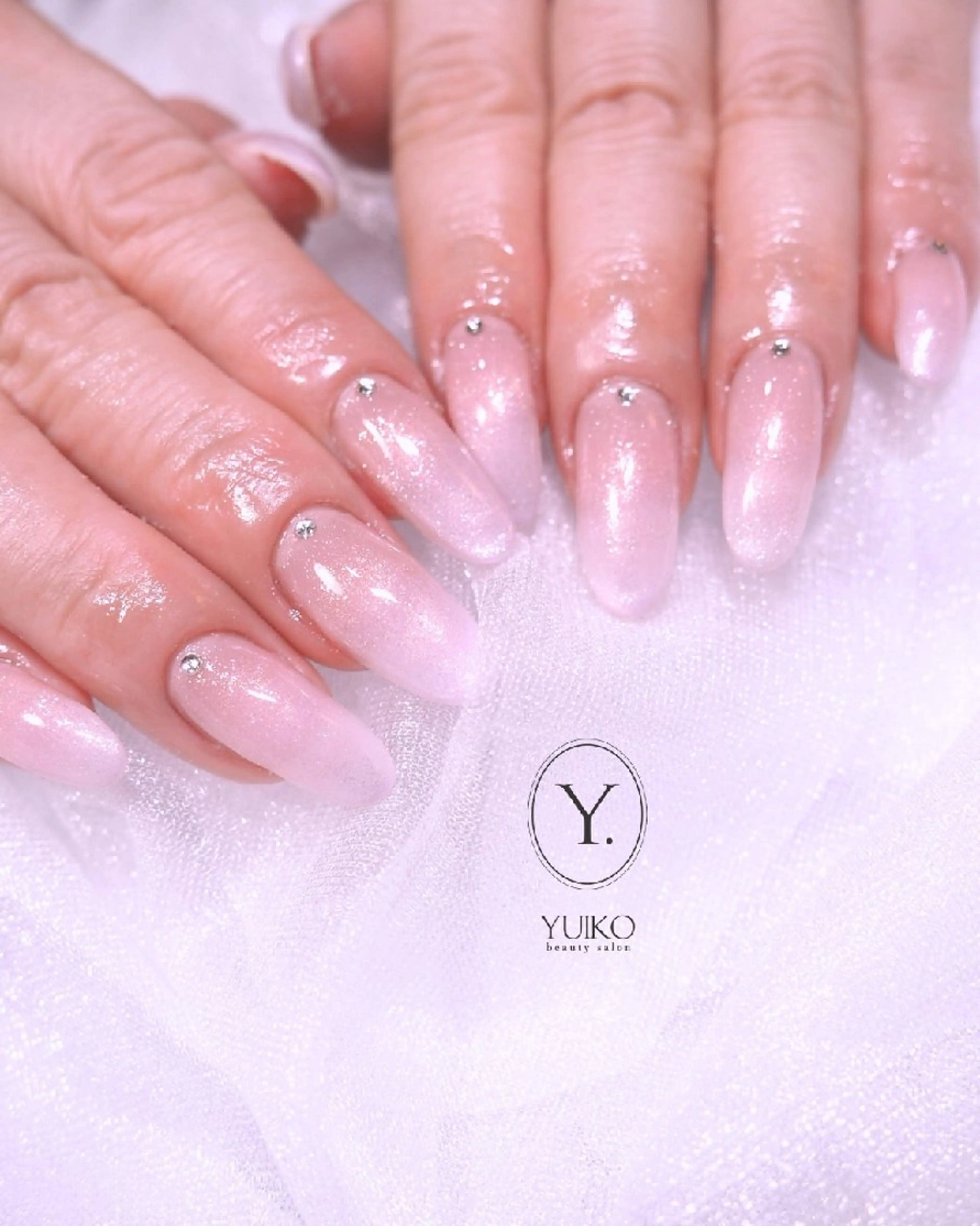 シンプルデザインネイルの写真