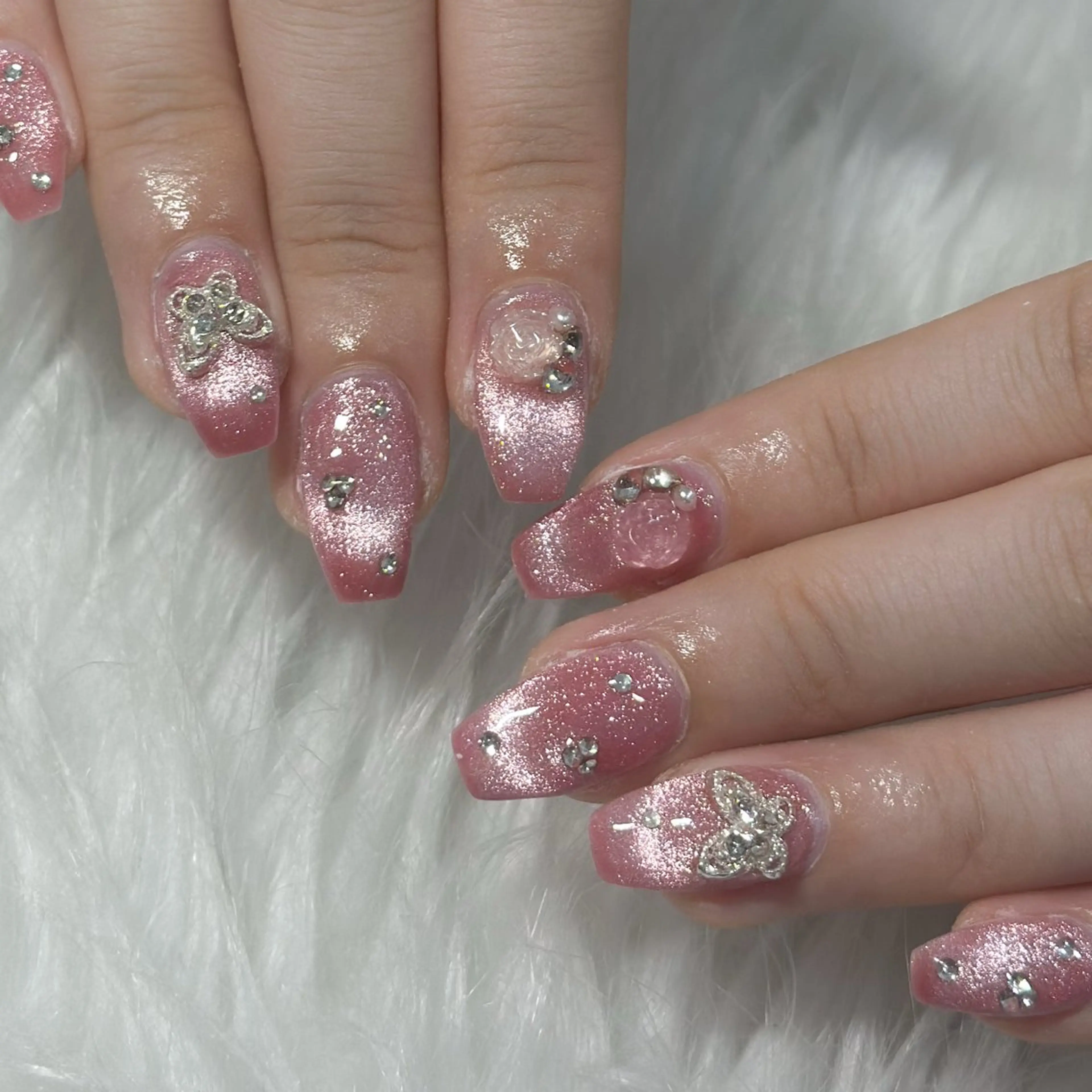 ネイル ハンドネイル フットネイル LAVISH nanamiのネイルデザイン