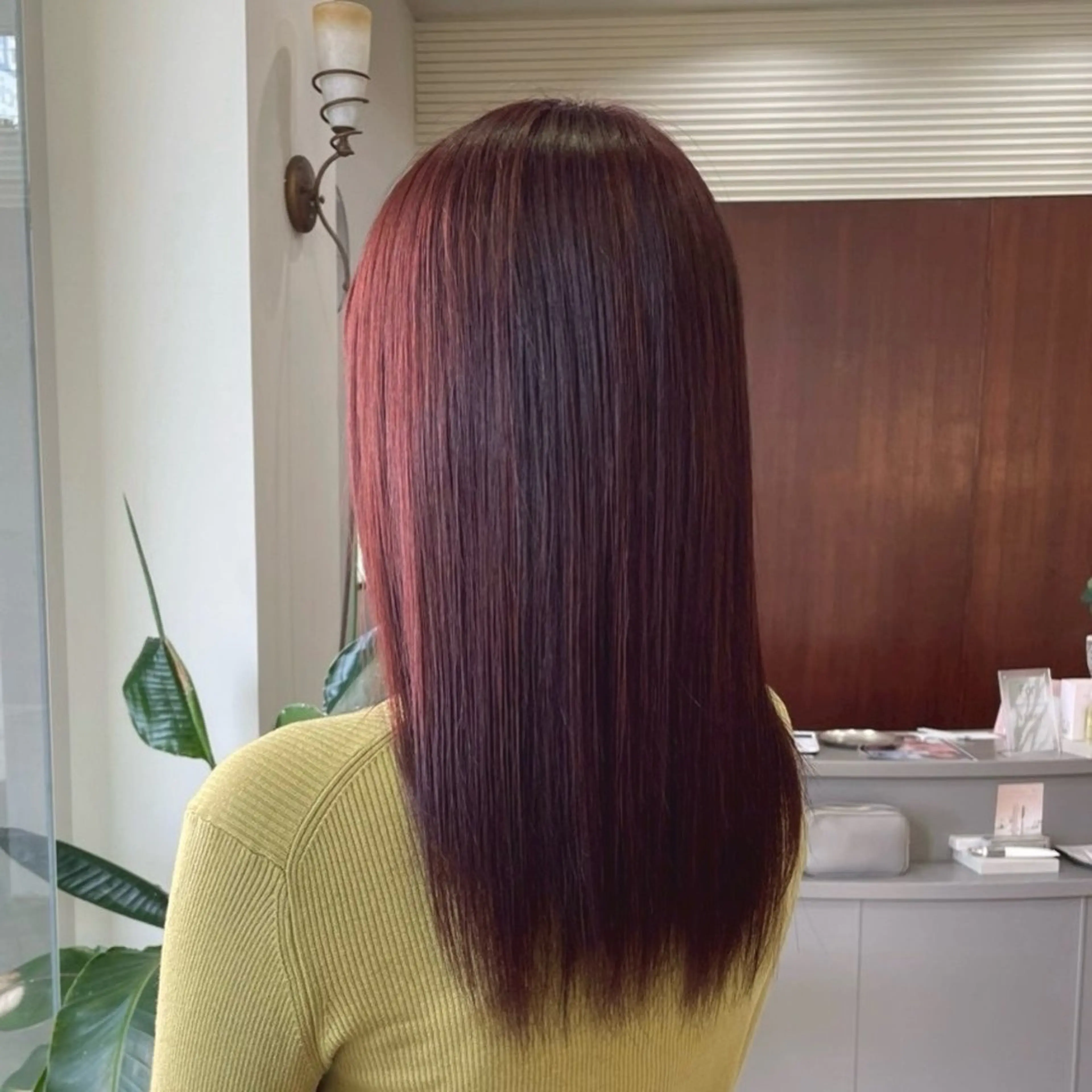 カラー レッドカラー arika【アリカ】 Ayuiのヘアスタイル