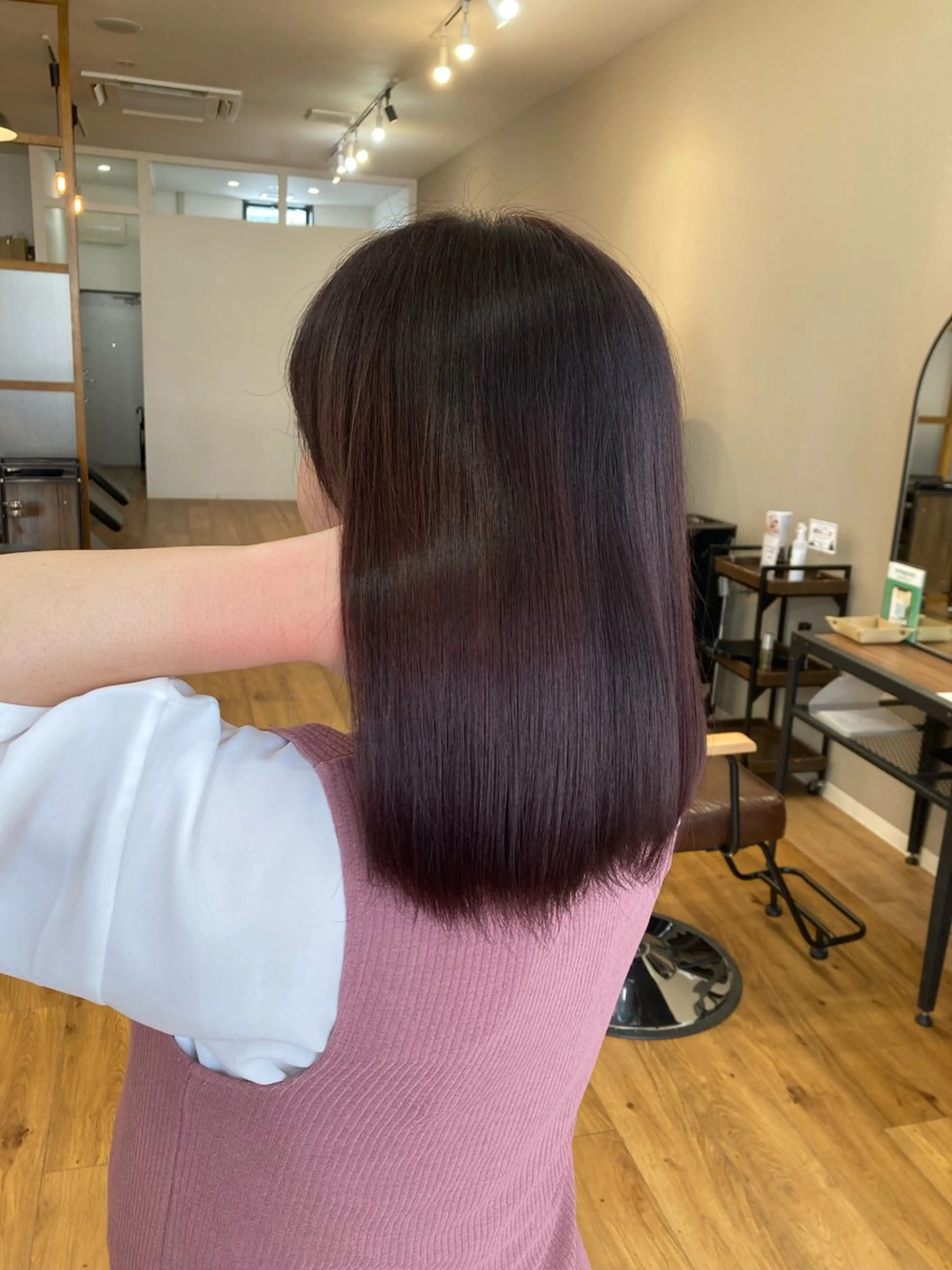 ミディアム ピンクブラウン カラーモデル/ つくば市みどりののヘアスタイル