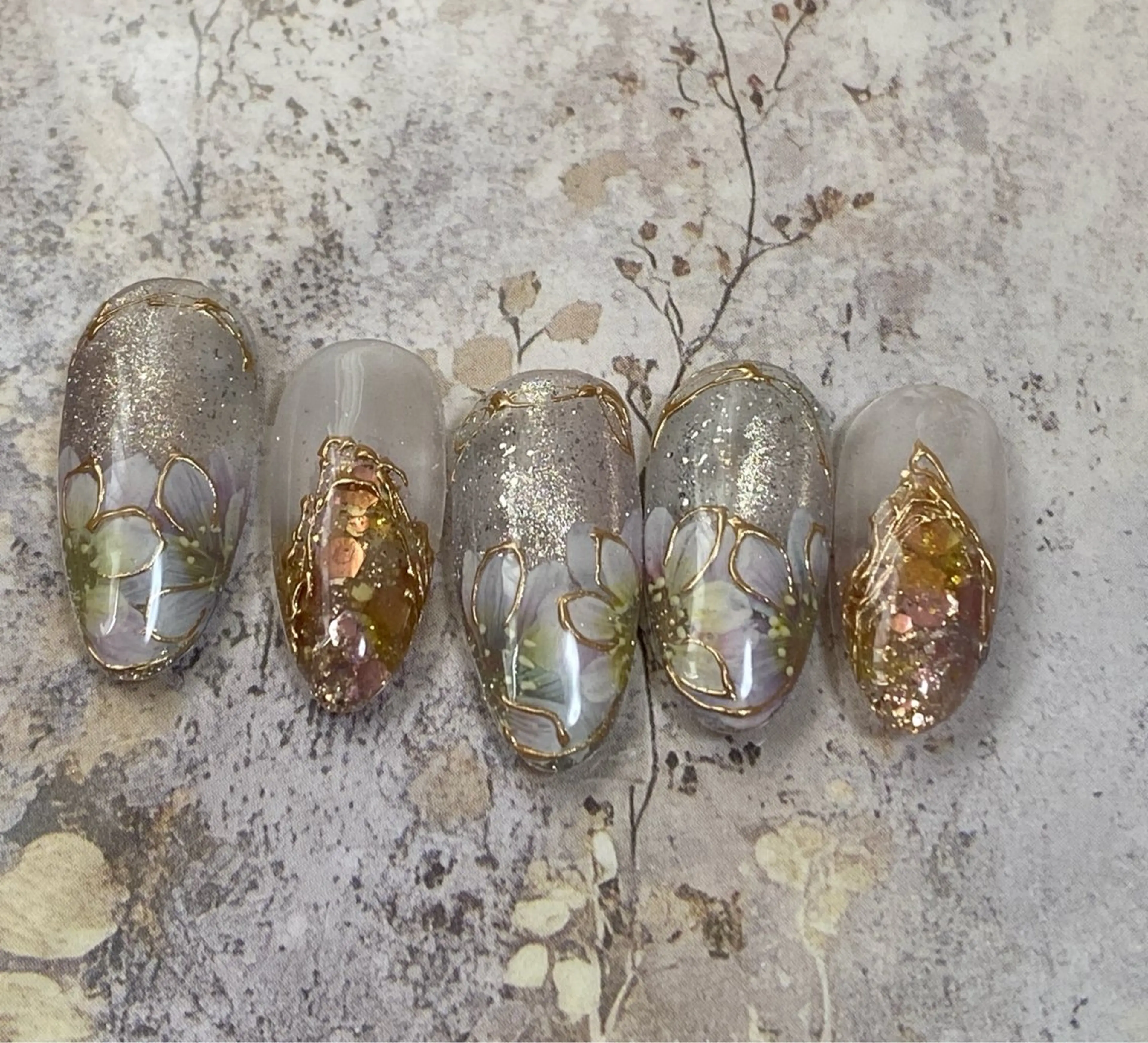 ネイル フラッシュネイル フラワーネイル フレンチネイル マグネットネイル 自宅ネイルサロン ♦️nuance♦️のネイルデザイン