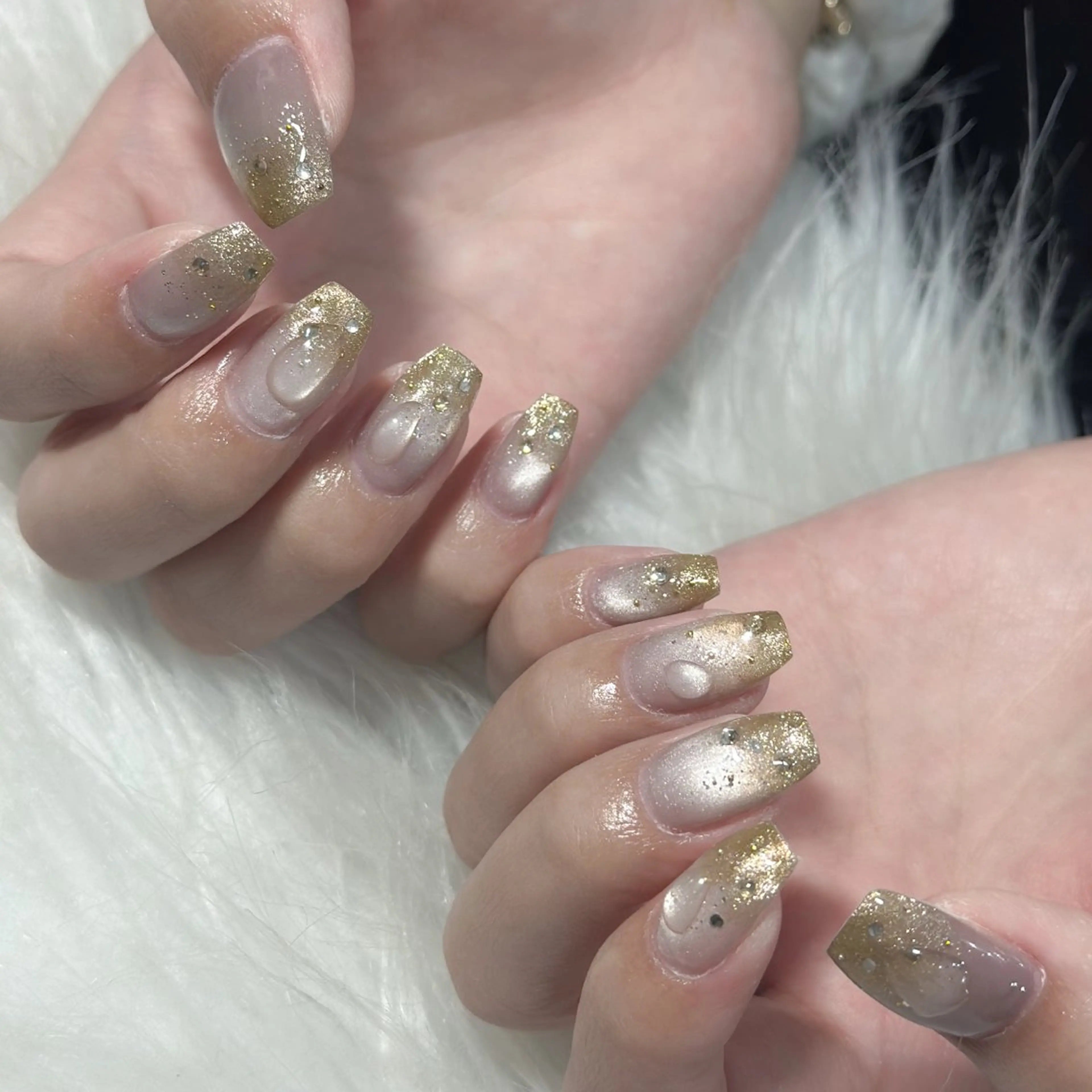 ネイル ハンドネイル フットネイル LAVISH nanamiのネイルデザイン