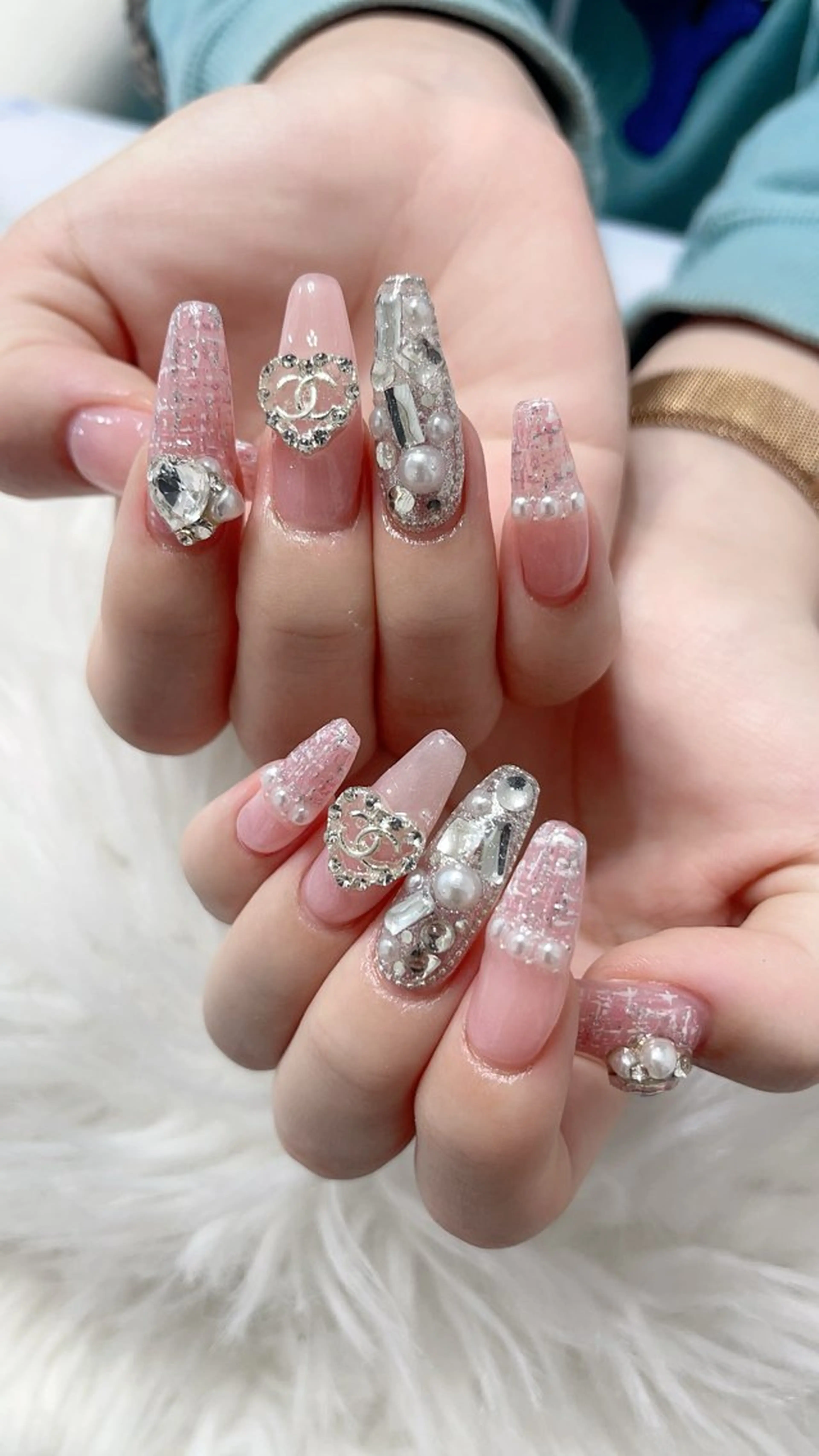 ネイル FJ ネイルサロンのネイルデザイン