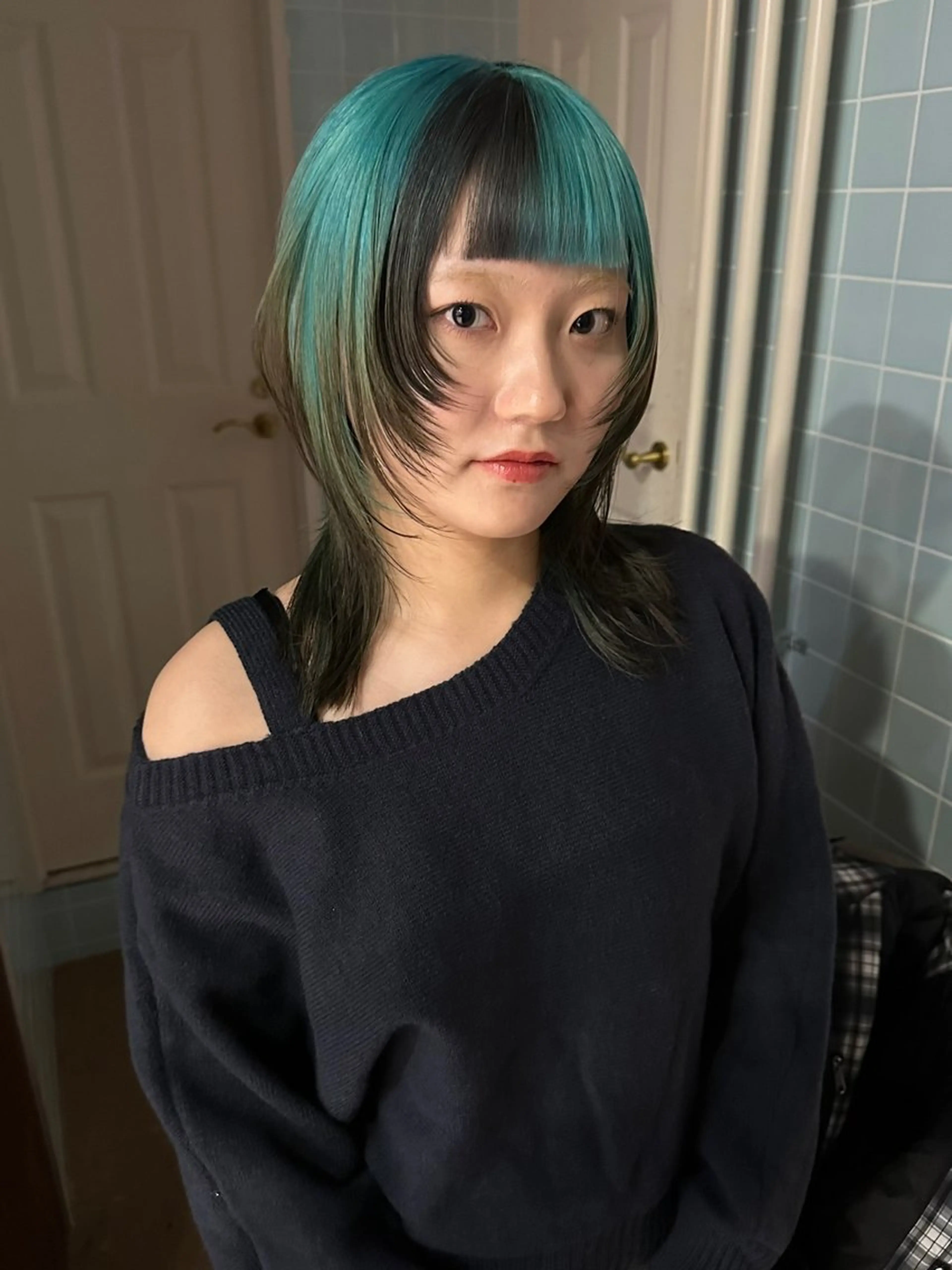 ミディアム カラー ブリーチ デザインカラー ハイトーンカラー ウルフカット カット ヘアカラー トリートメント cope'u ROWEN所属・ウルフ/レイヤー/ 渋谷🔮Yudaiのヘアスタイル