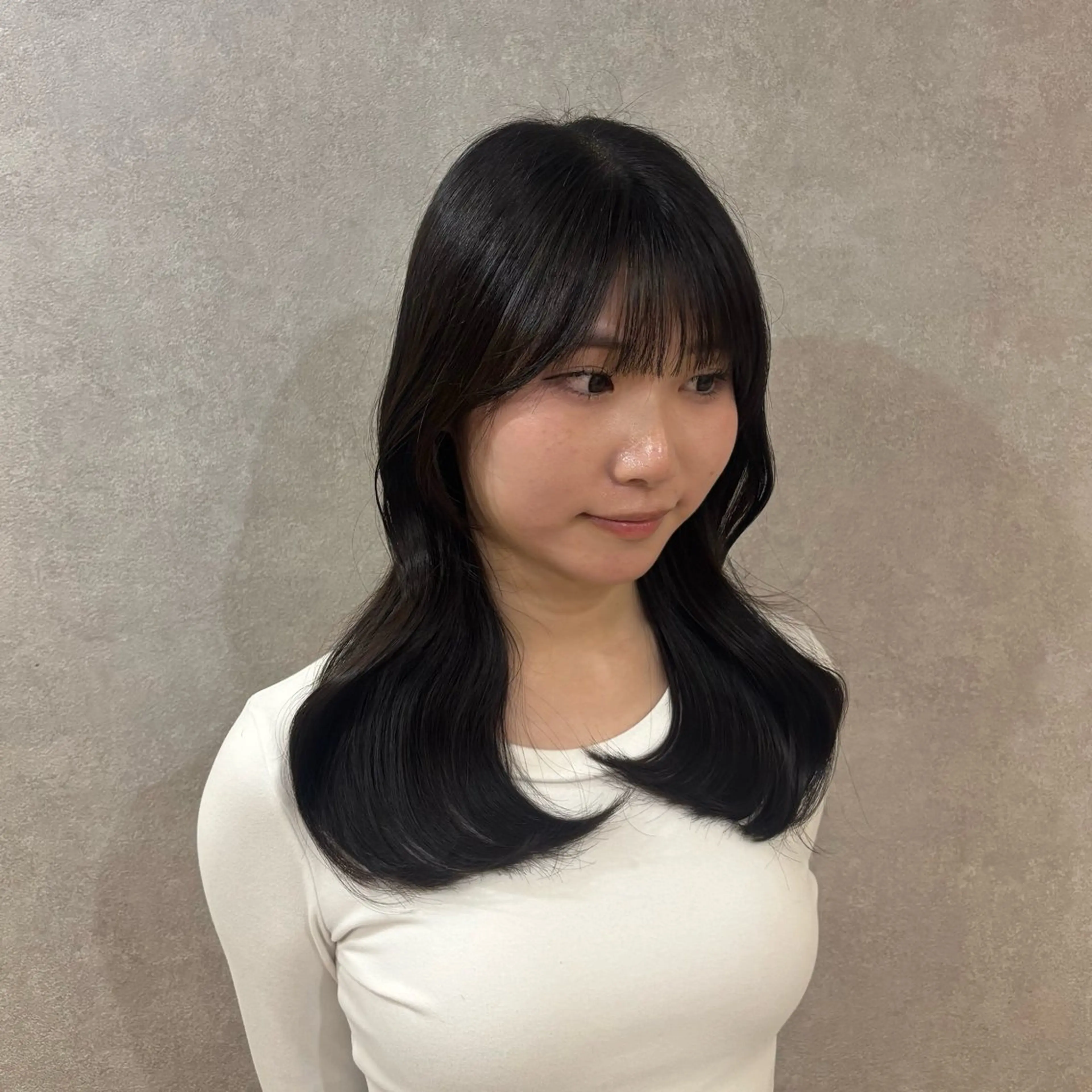 ミディアム 🩶透明感カラー🩶 ミズキのヘアスタイル