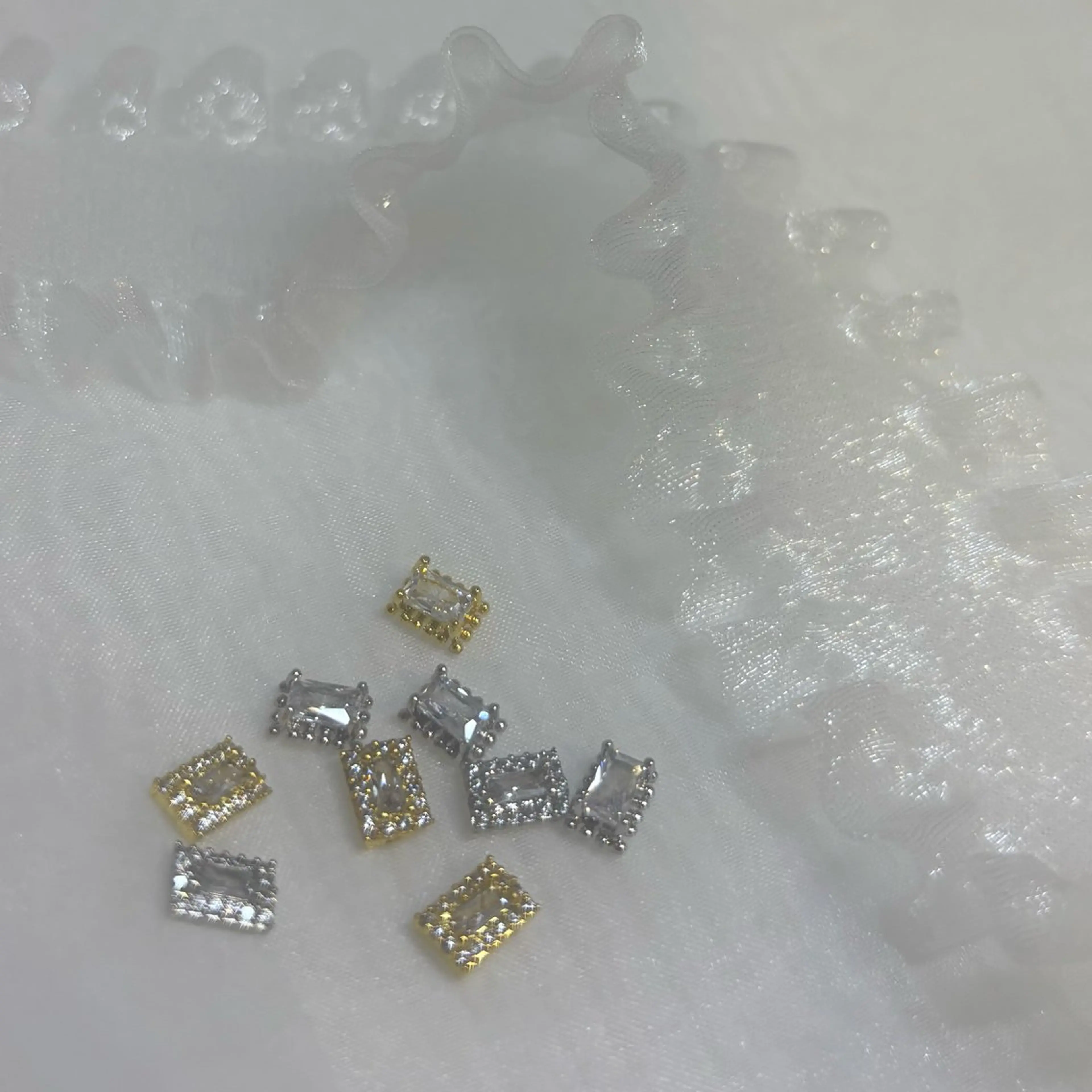 ネイル キラキラネイル AKANE 🧴のネイルデザイン