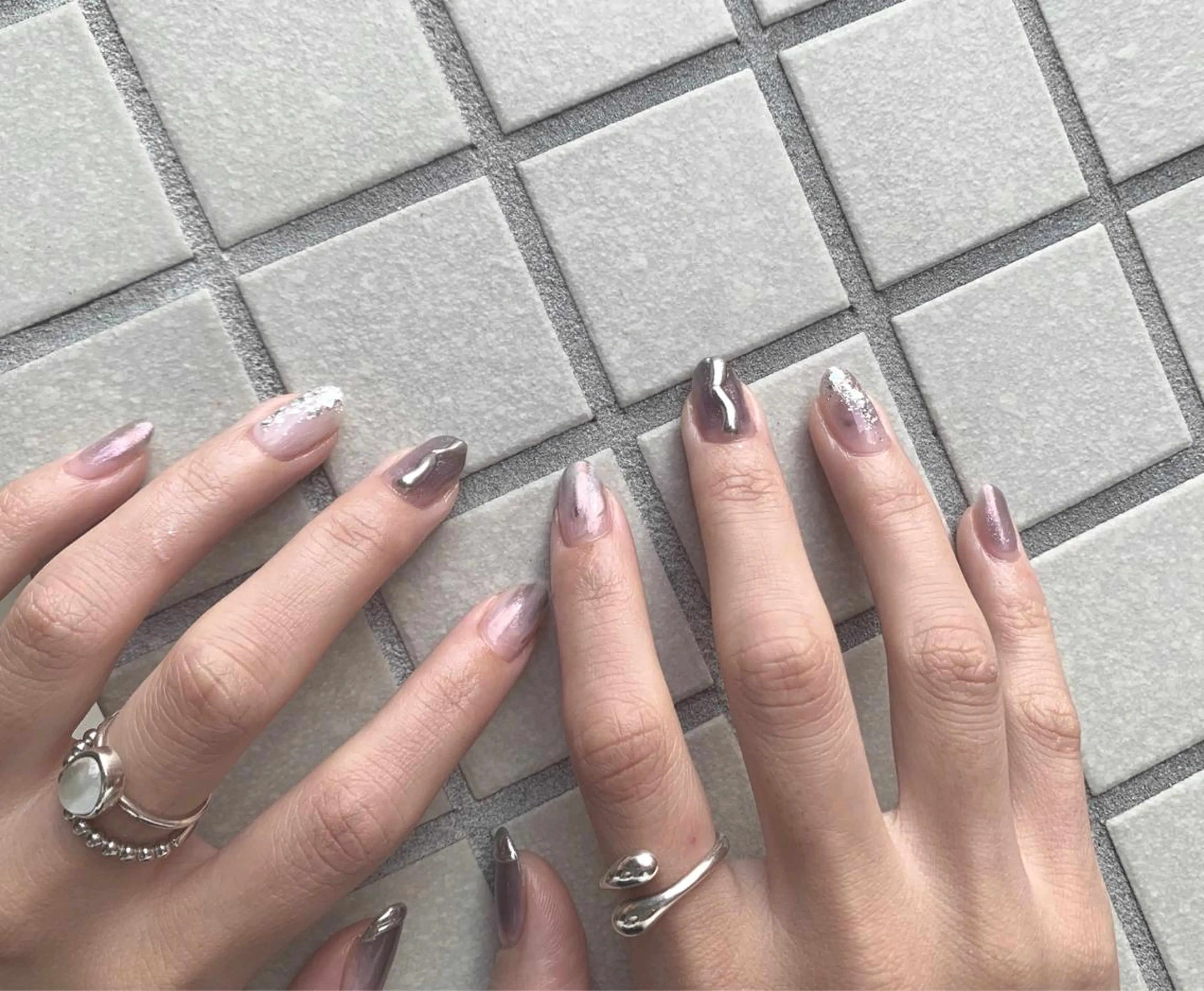 ネイル アートネイル ニュアンスネイル atore つかさのマツエク・マツパデザイン