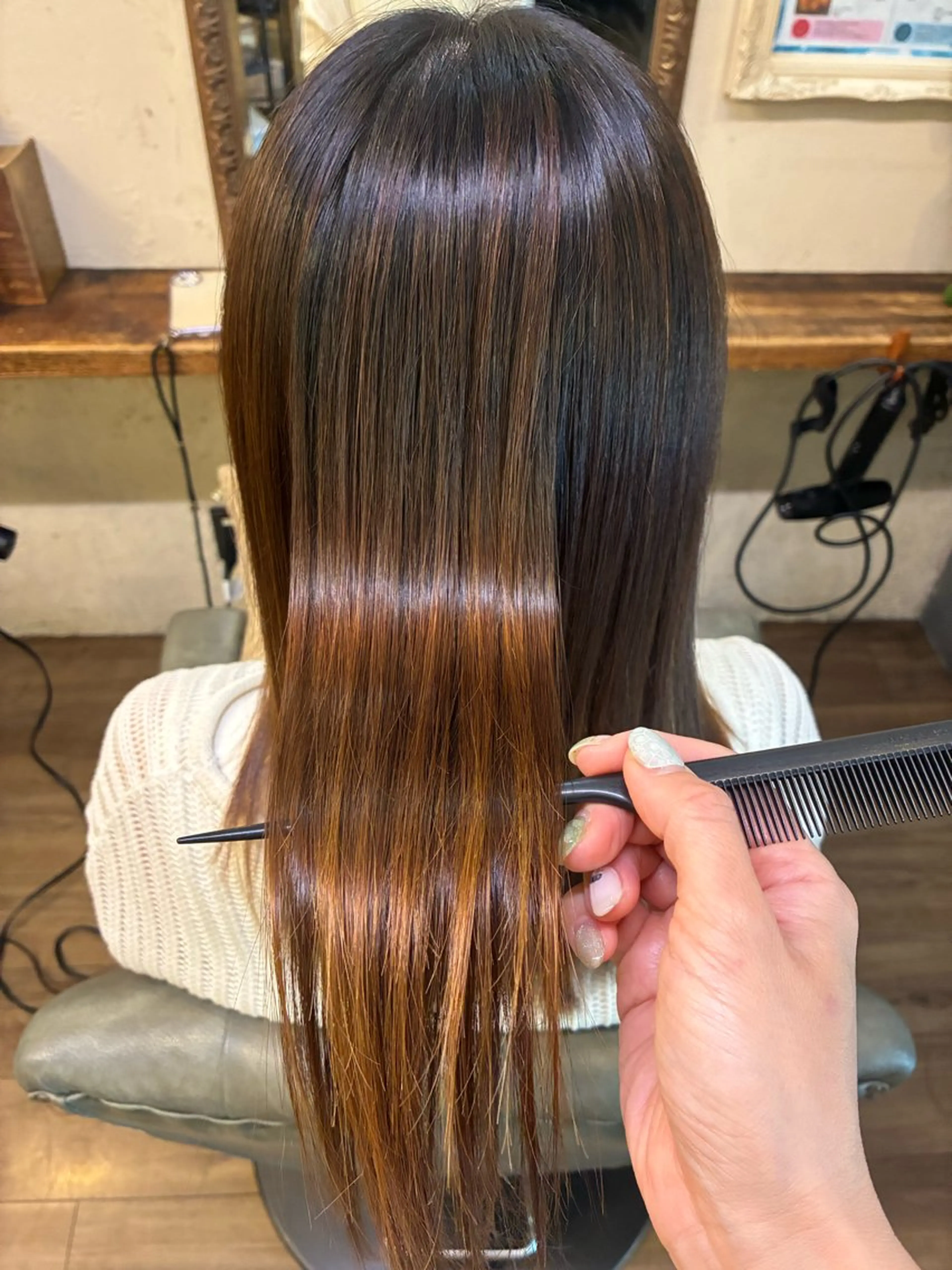 ロング 古川 絵美のヘアスタイル