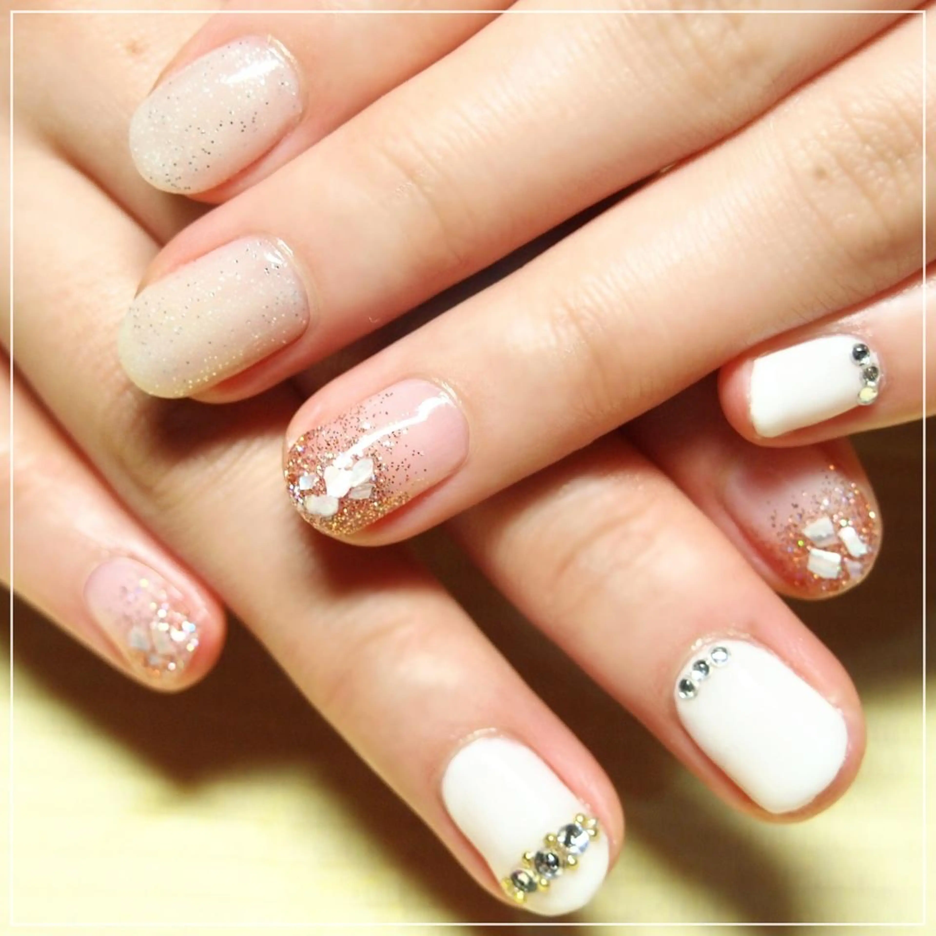 ネイル 山田 麻衣のネイルデザイン