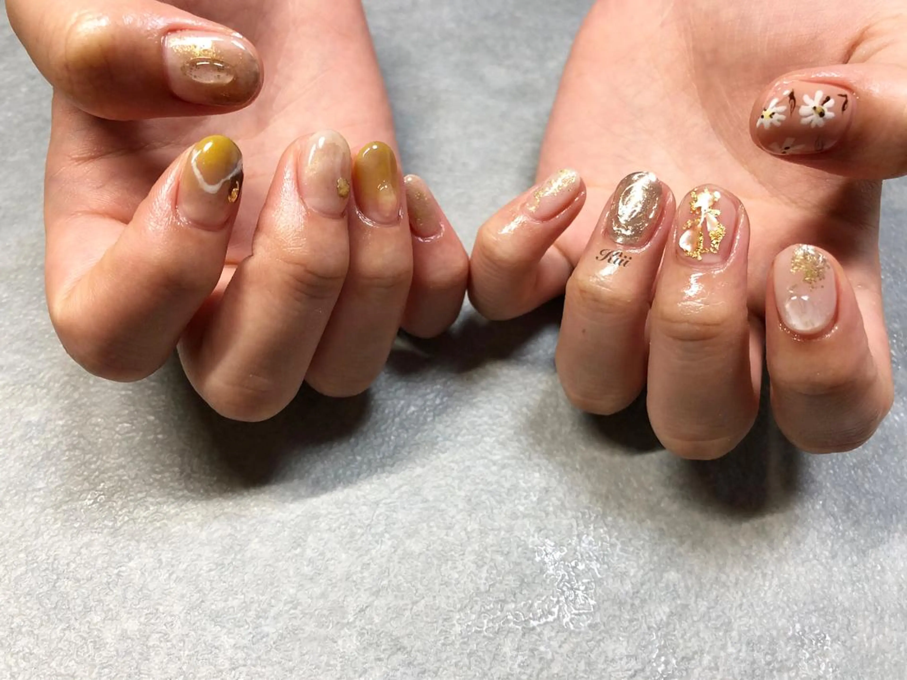 ネイル ハンドネイル フットネイル kiii.__ ✴︎*のネイルデザイン