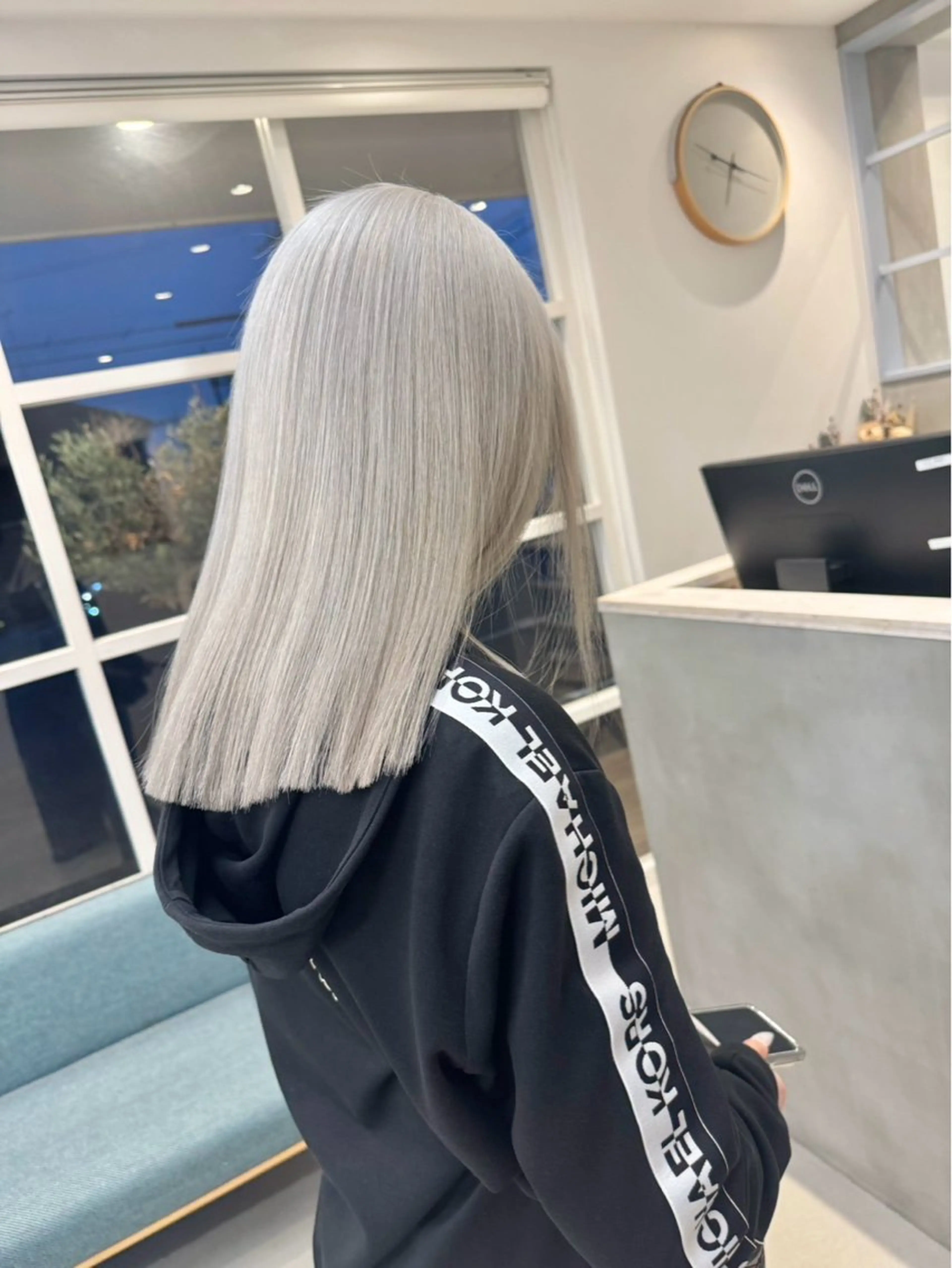 ミディアム ヘアカラー 酒井 剛喜のヘアスタイル