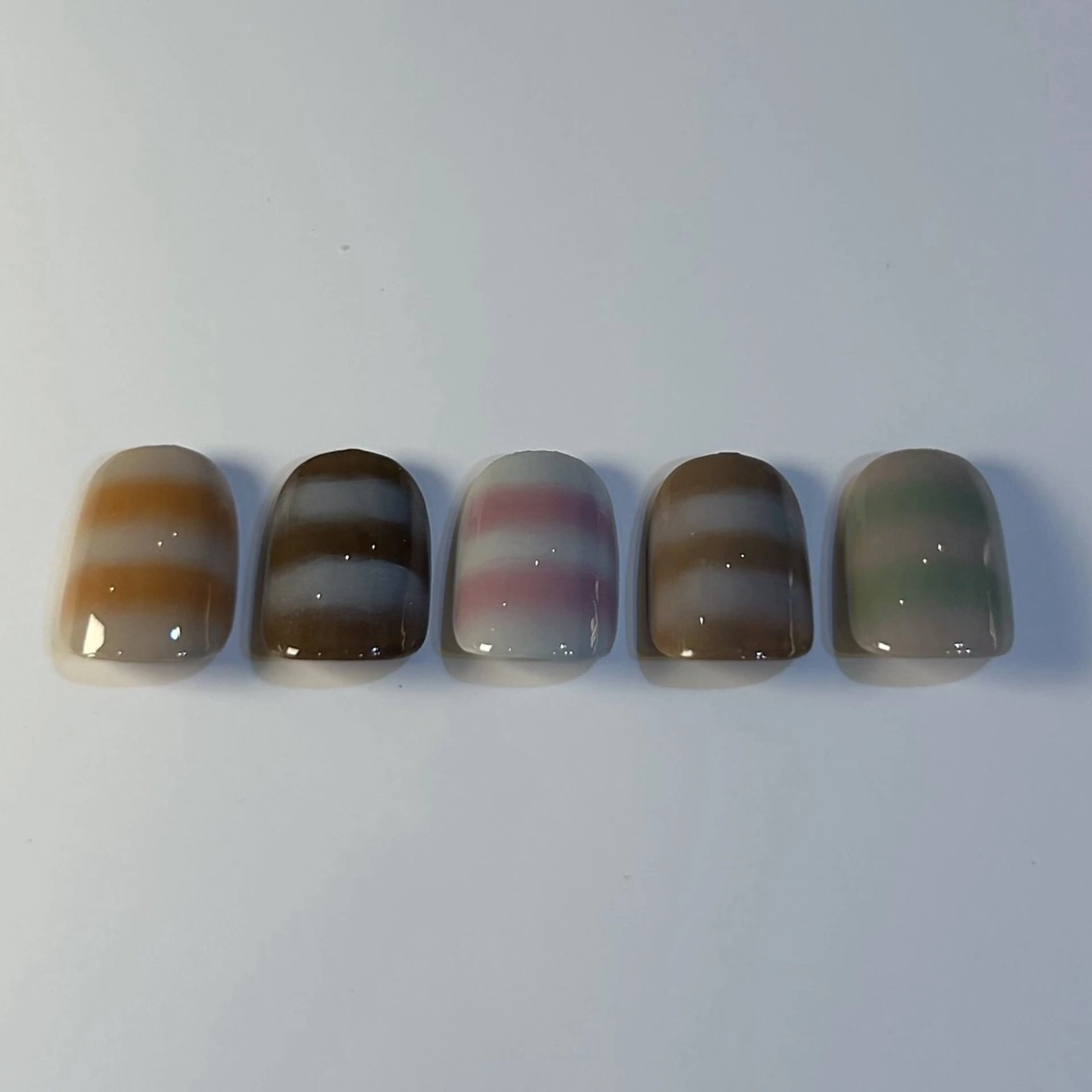 ネイル Yumi シンプルネイルのネイルデザイン